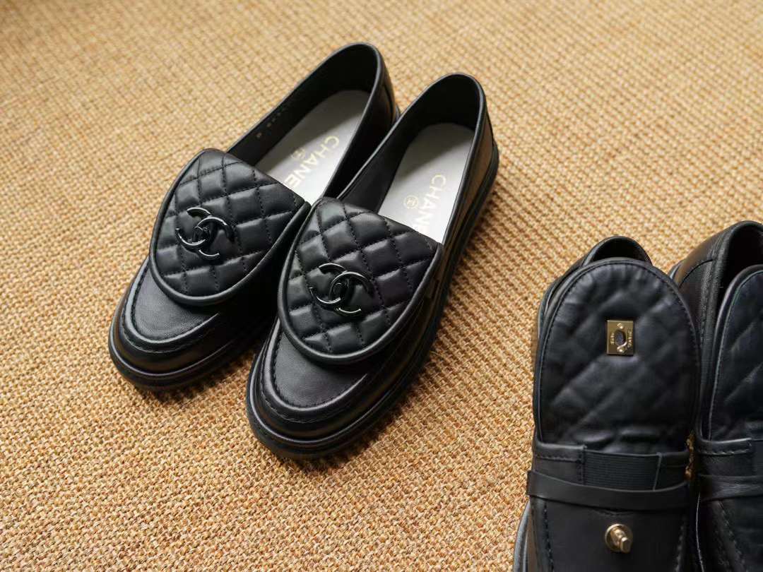 Chanel 24C loafers view 8