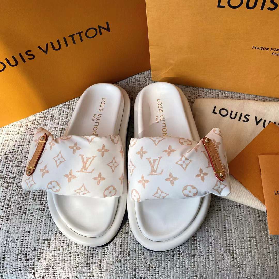 Louis Vuitton Pool Pillow Comfort slipper view 3