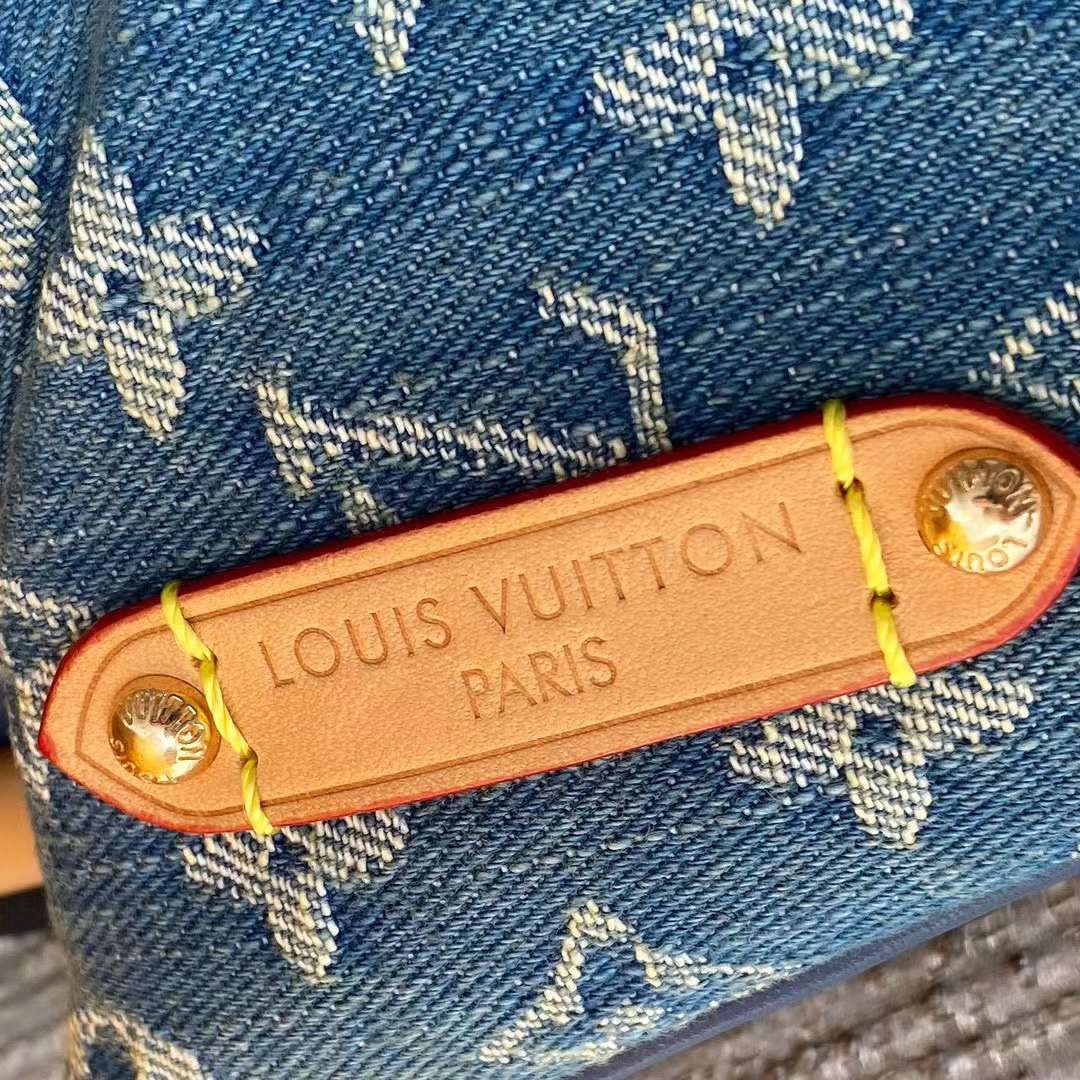 Louis Vuitton Pool Pillow Comfort slipper view 8