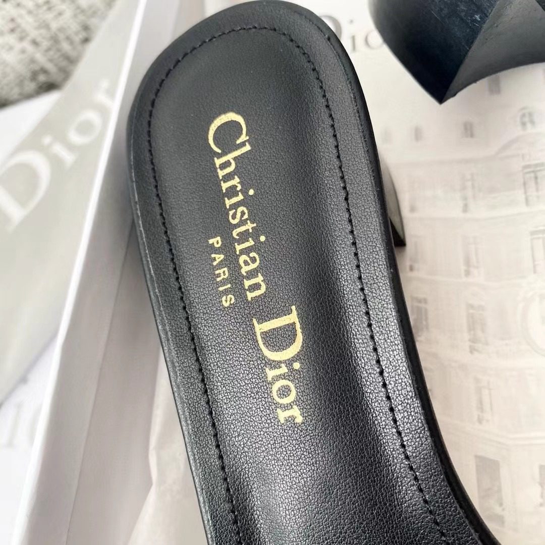 Dior DWAY Embroidered slippers view 6