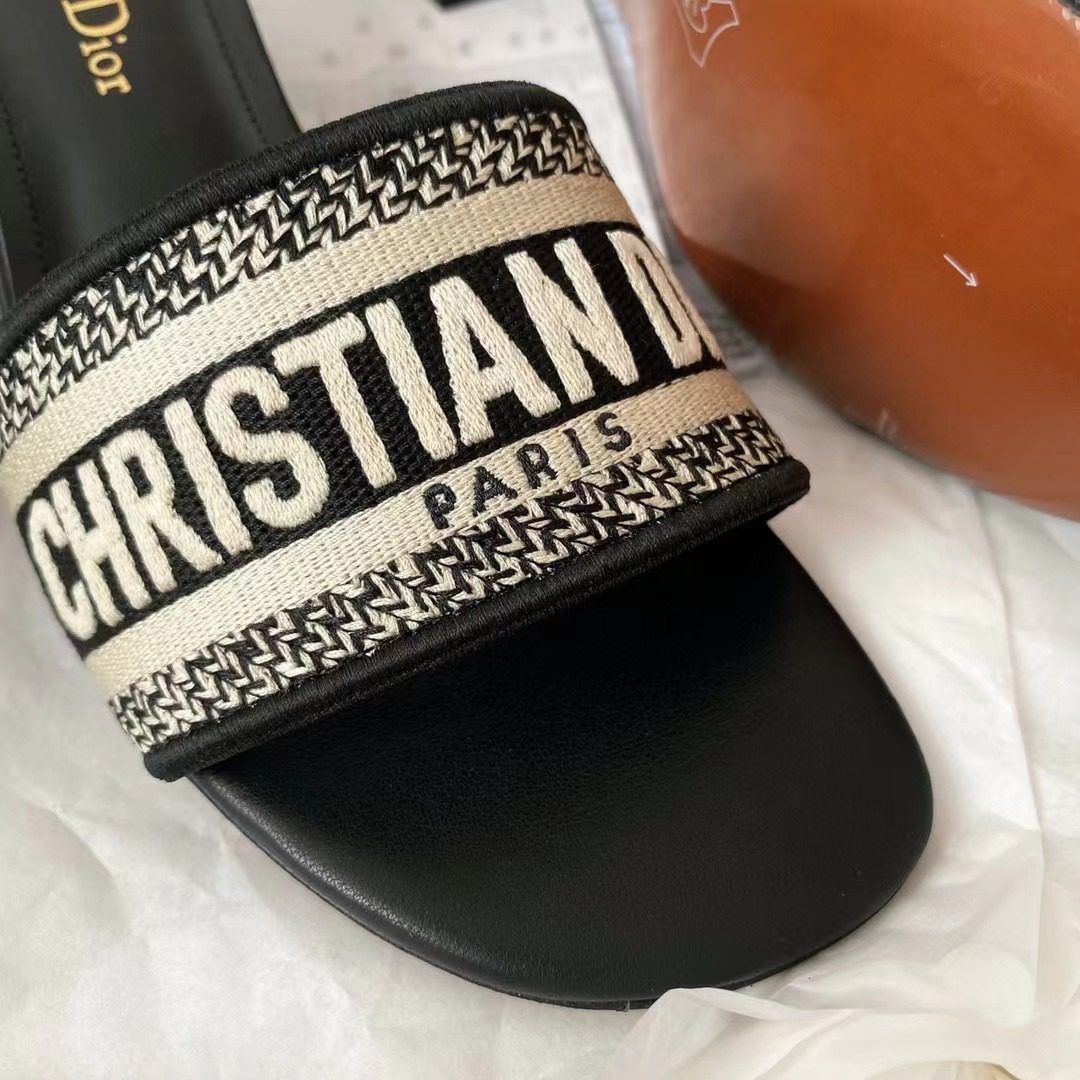 Dior DWAY Embroidered slippers view 7