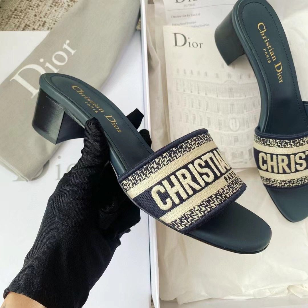 Dior DWAY Embroidered slippers view 2
