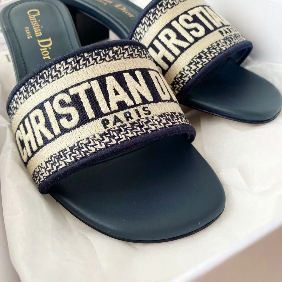 Dior DWAY Embroidered slippers view 3
