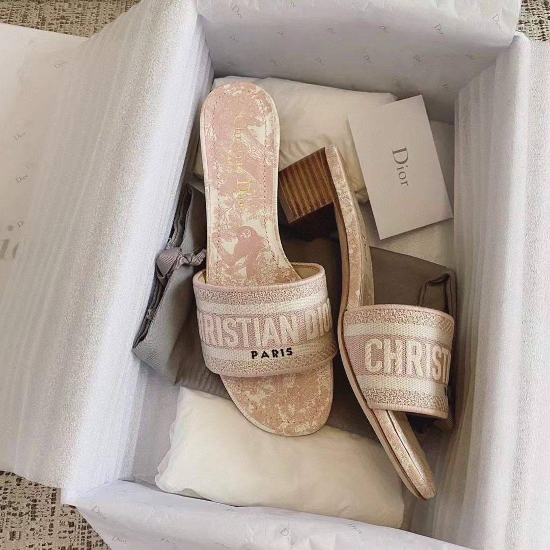 Dior DWAY Embroidered slippers view 1
