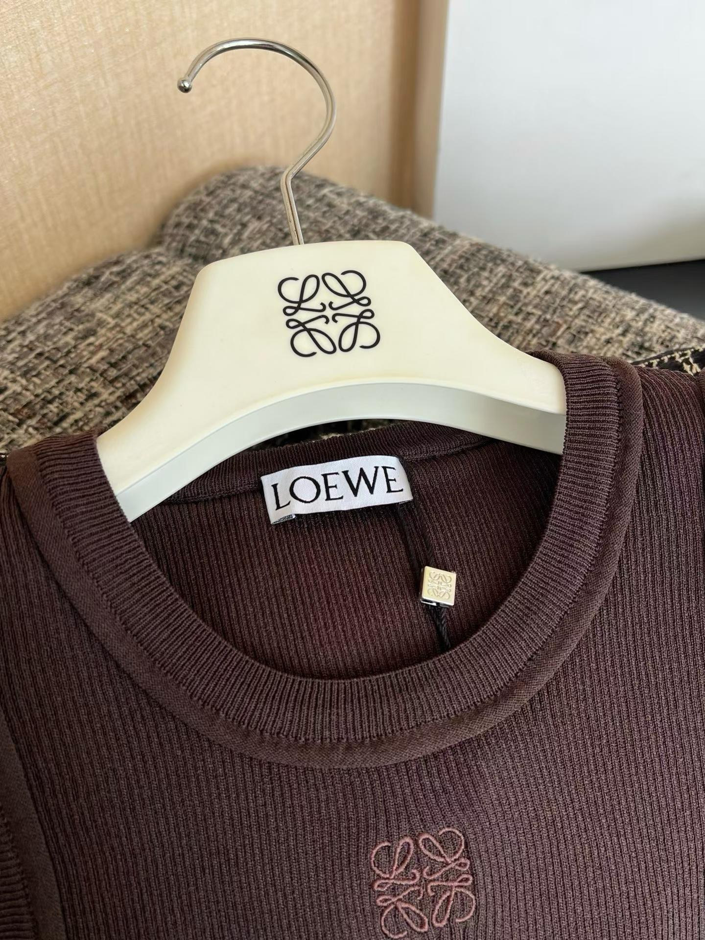 Loewe Vest view 4