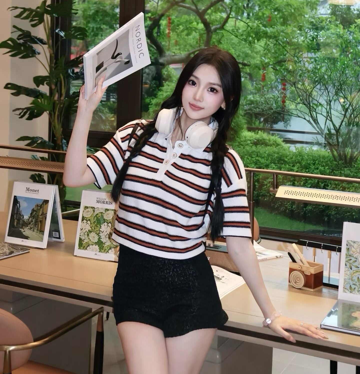 Chanel Knitted short-sleeved shirt view 1