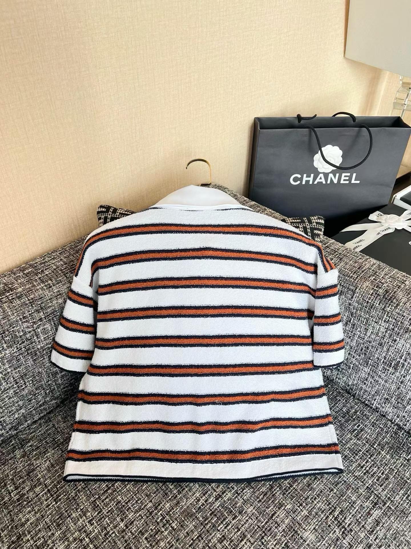 Chanel Knitted short-sleeved shirt view 9