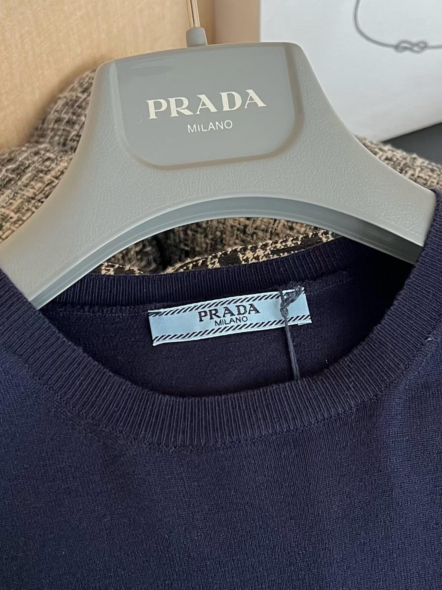 Prada Knitted short-sleeved shirt view 4
