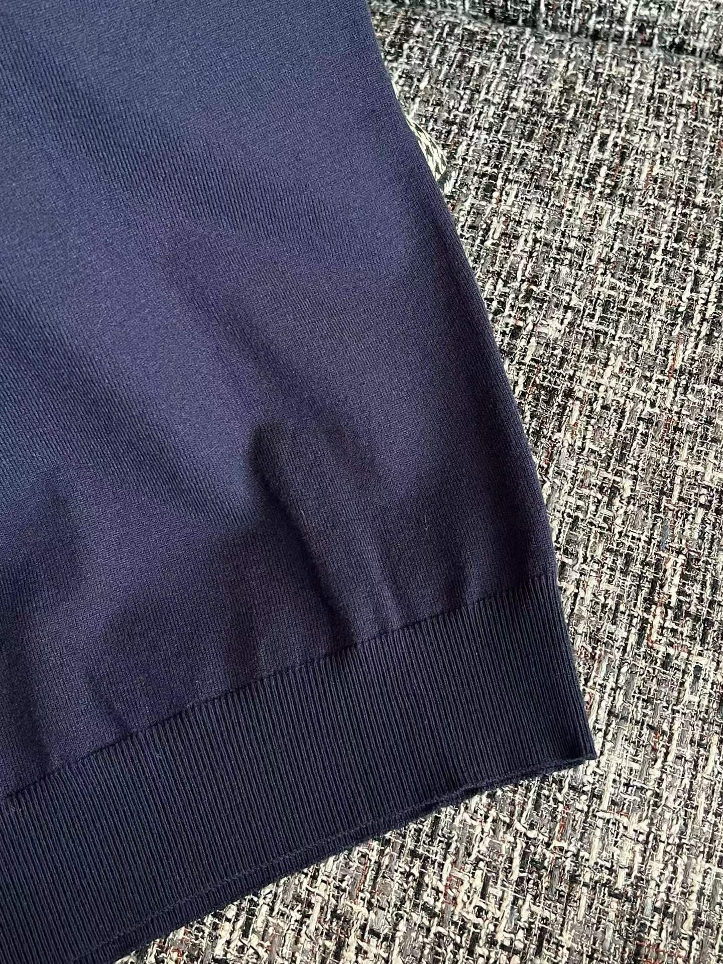 Prada Knitted short-sleeved shirt view 6