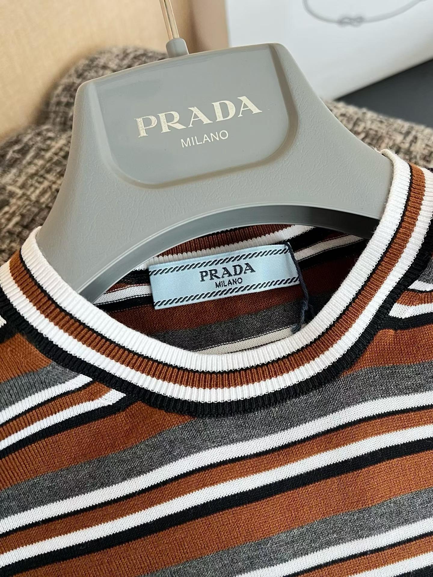 Prada short-sleeved shirt view 4
