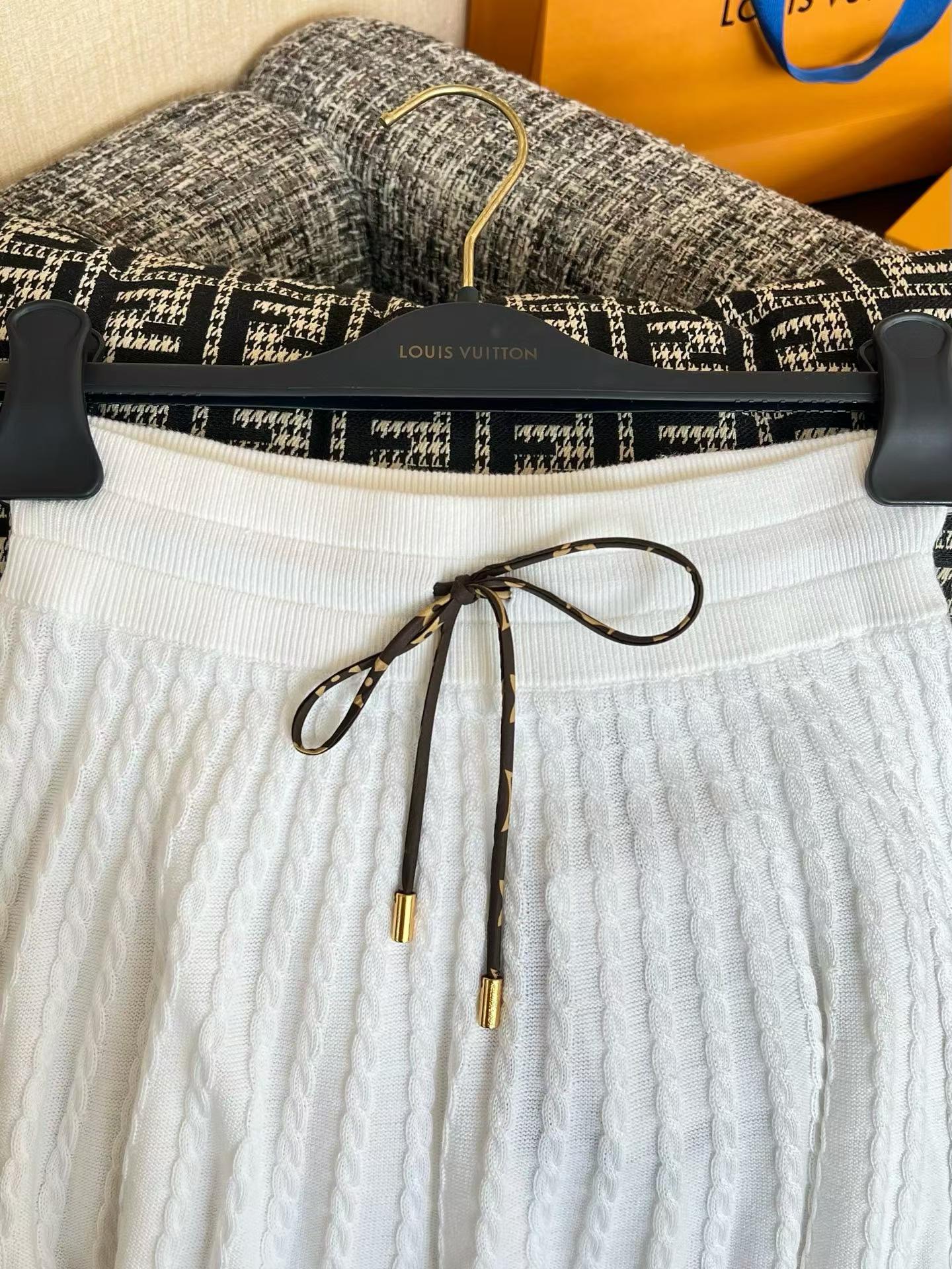 Louis Vuitton Knitted set view 10