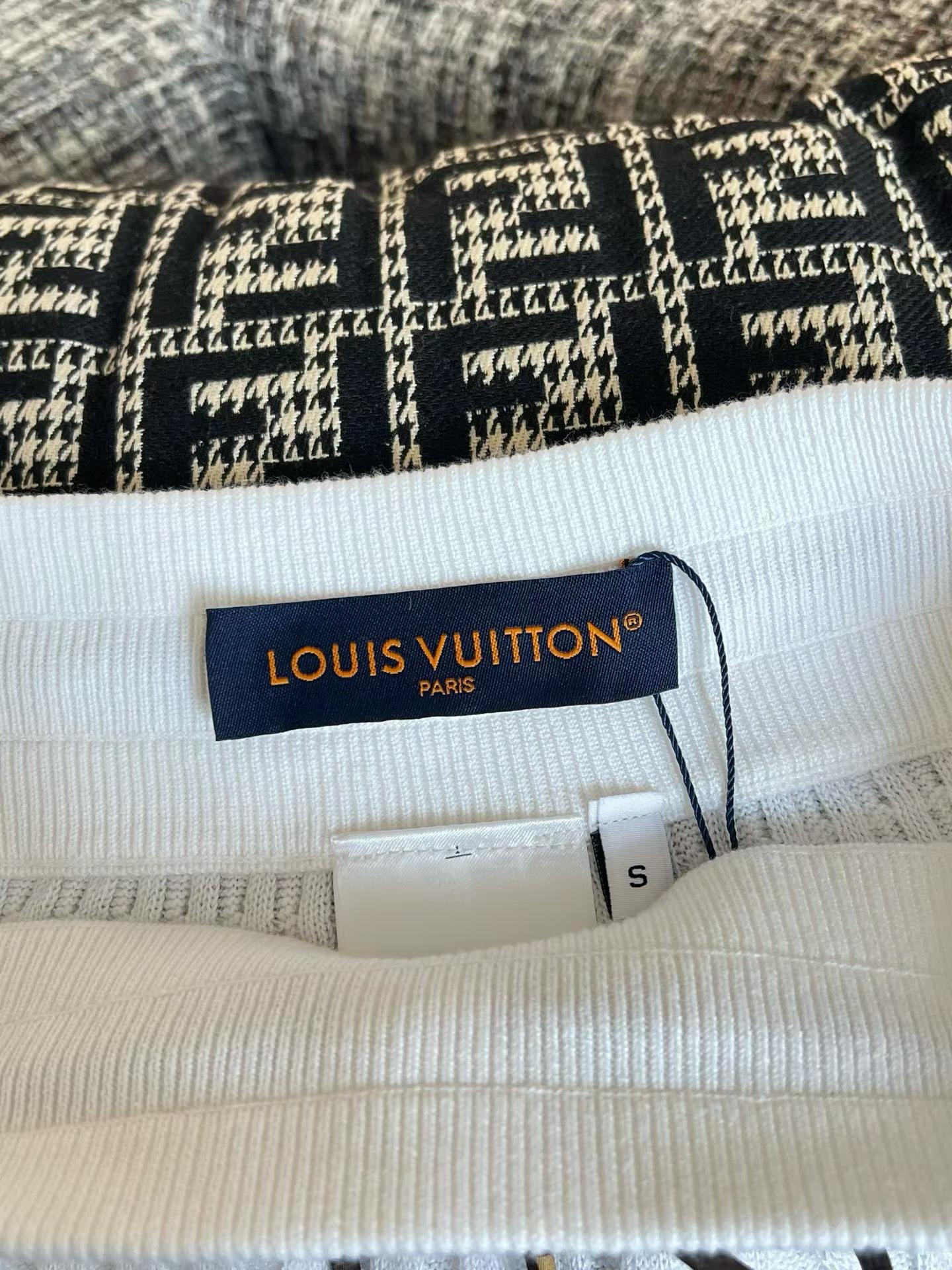 Louis Vuitton Knitted set view 11