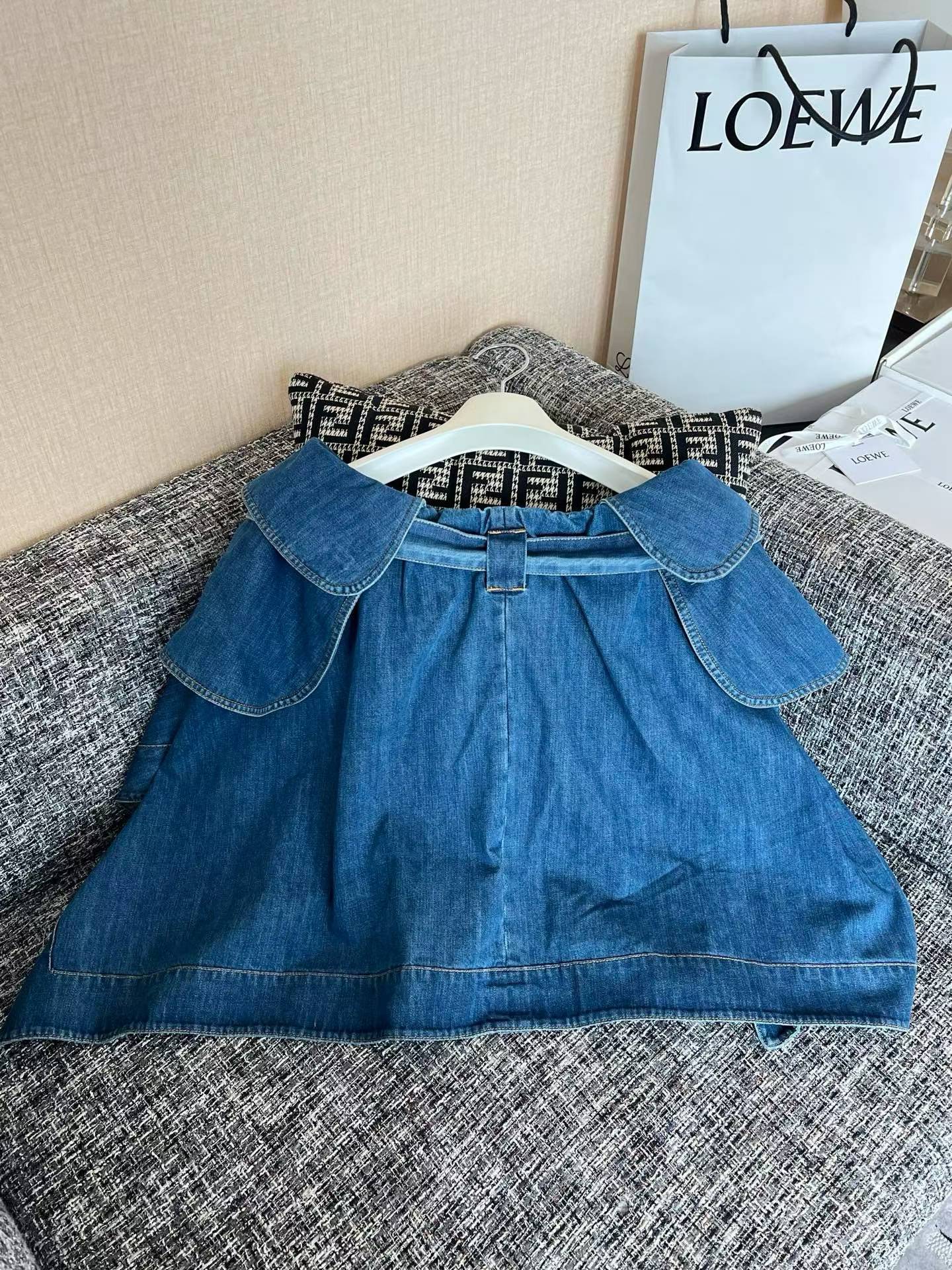 Loewe Short skirt view 8