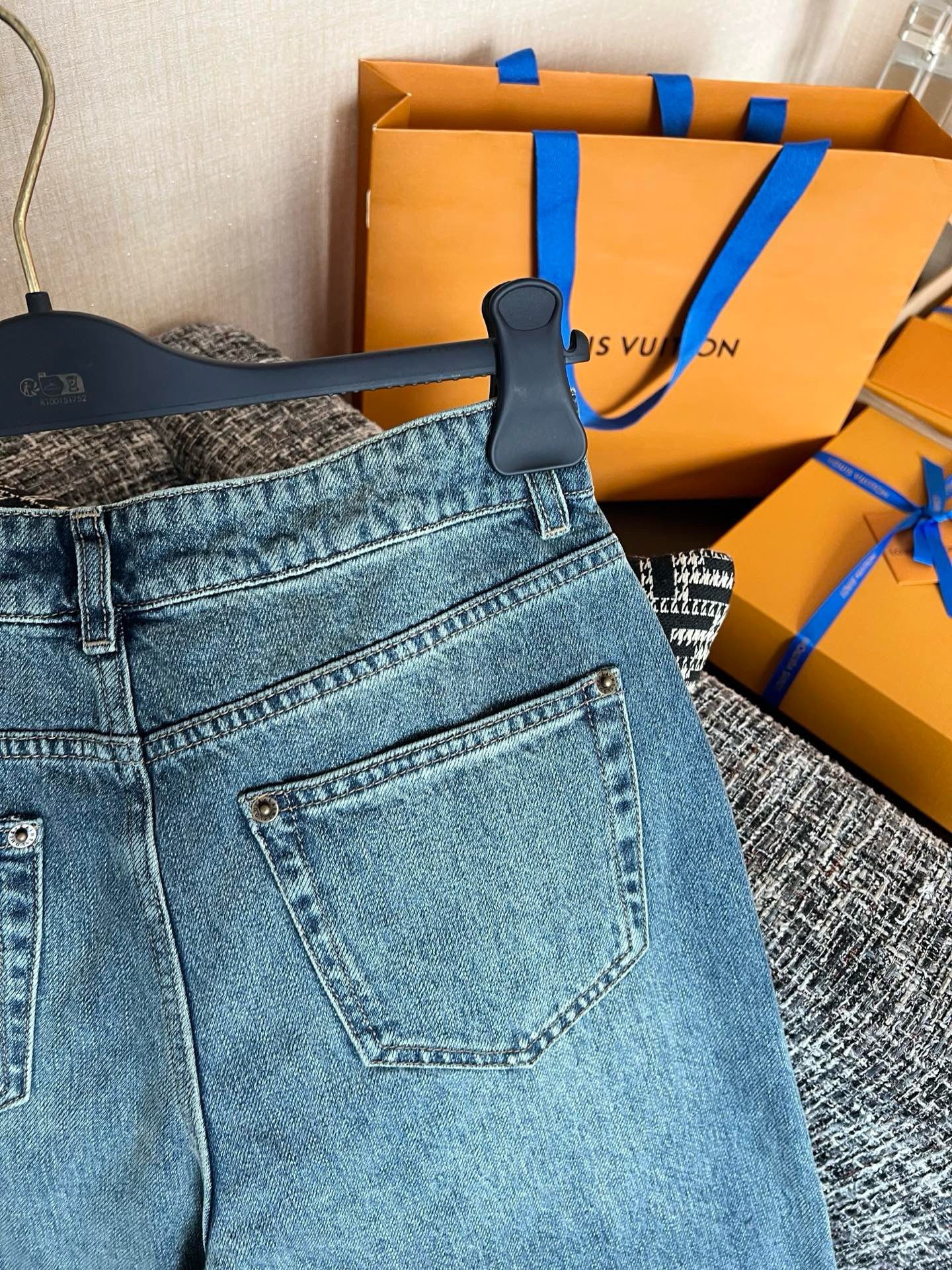 Louis Vuitton Jeans view 8