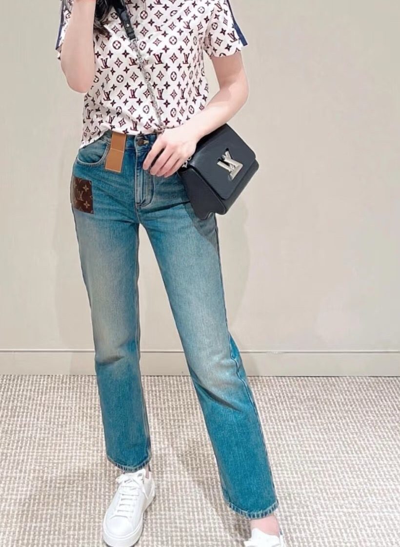 Louis Vuitton Jeans view 1