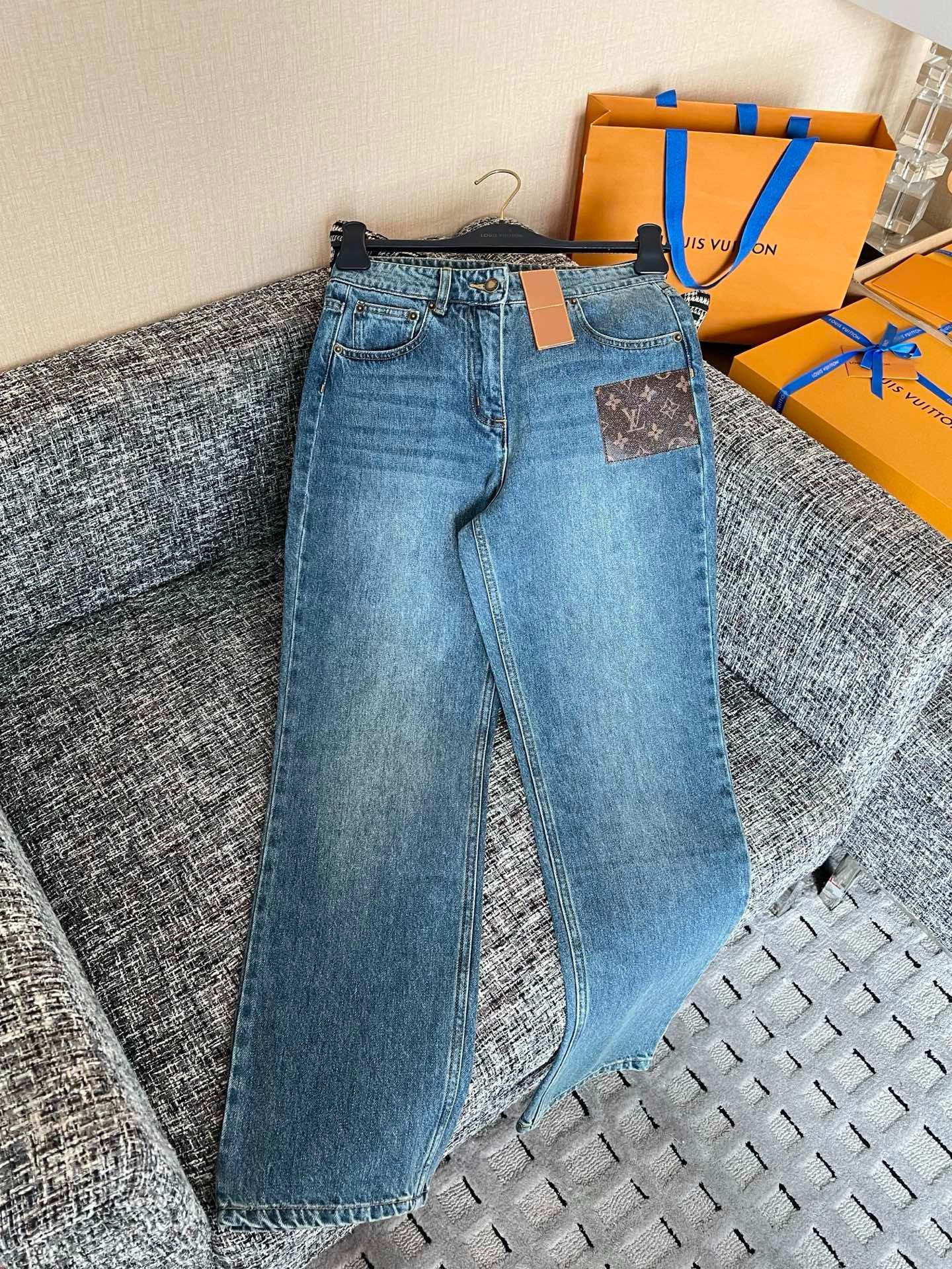 Louis Vuitton Jeans view 2