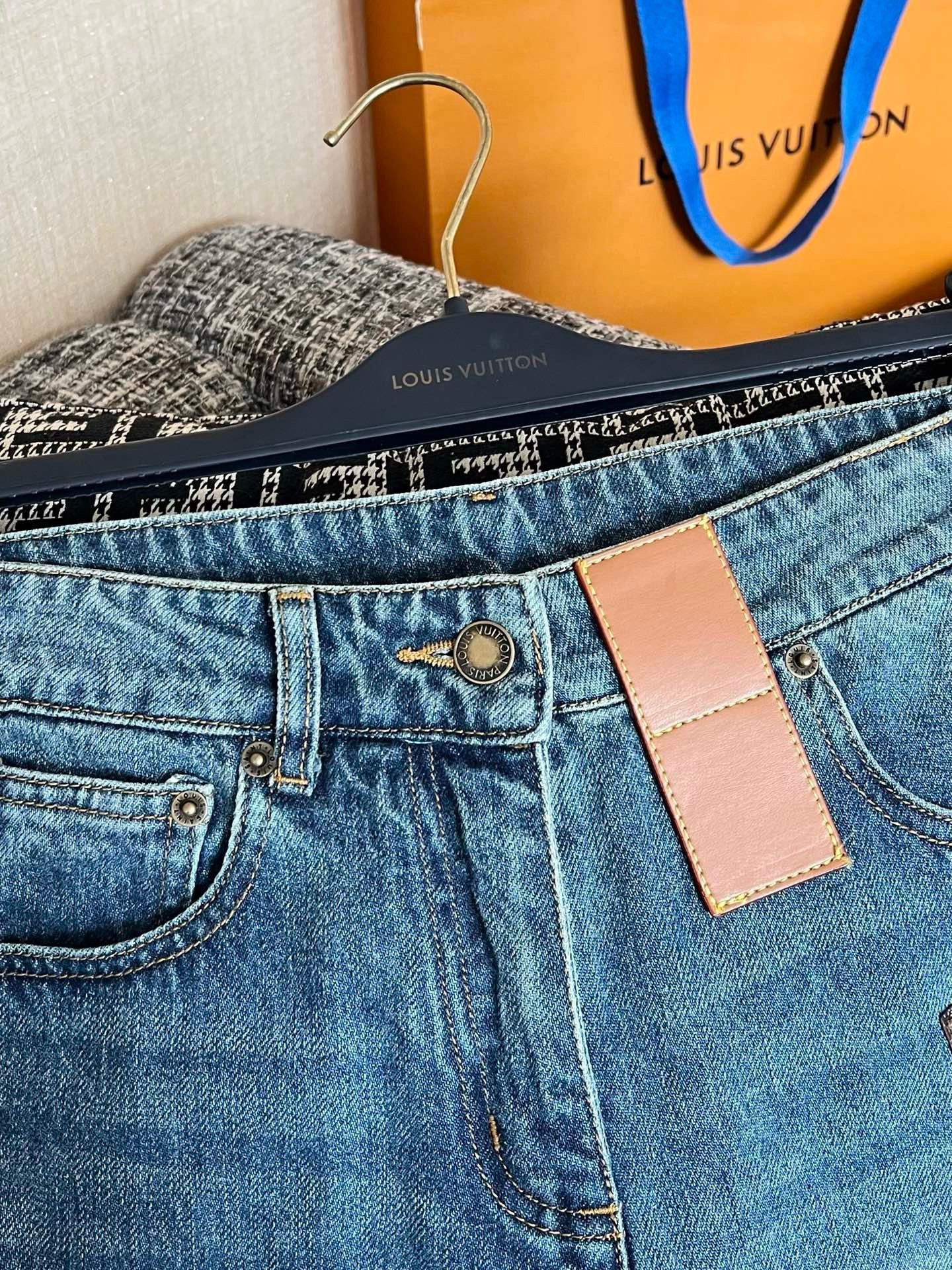 Louis Vuitton Jeans view 5