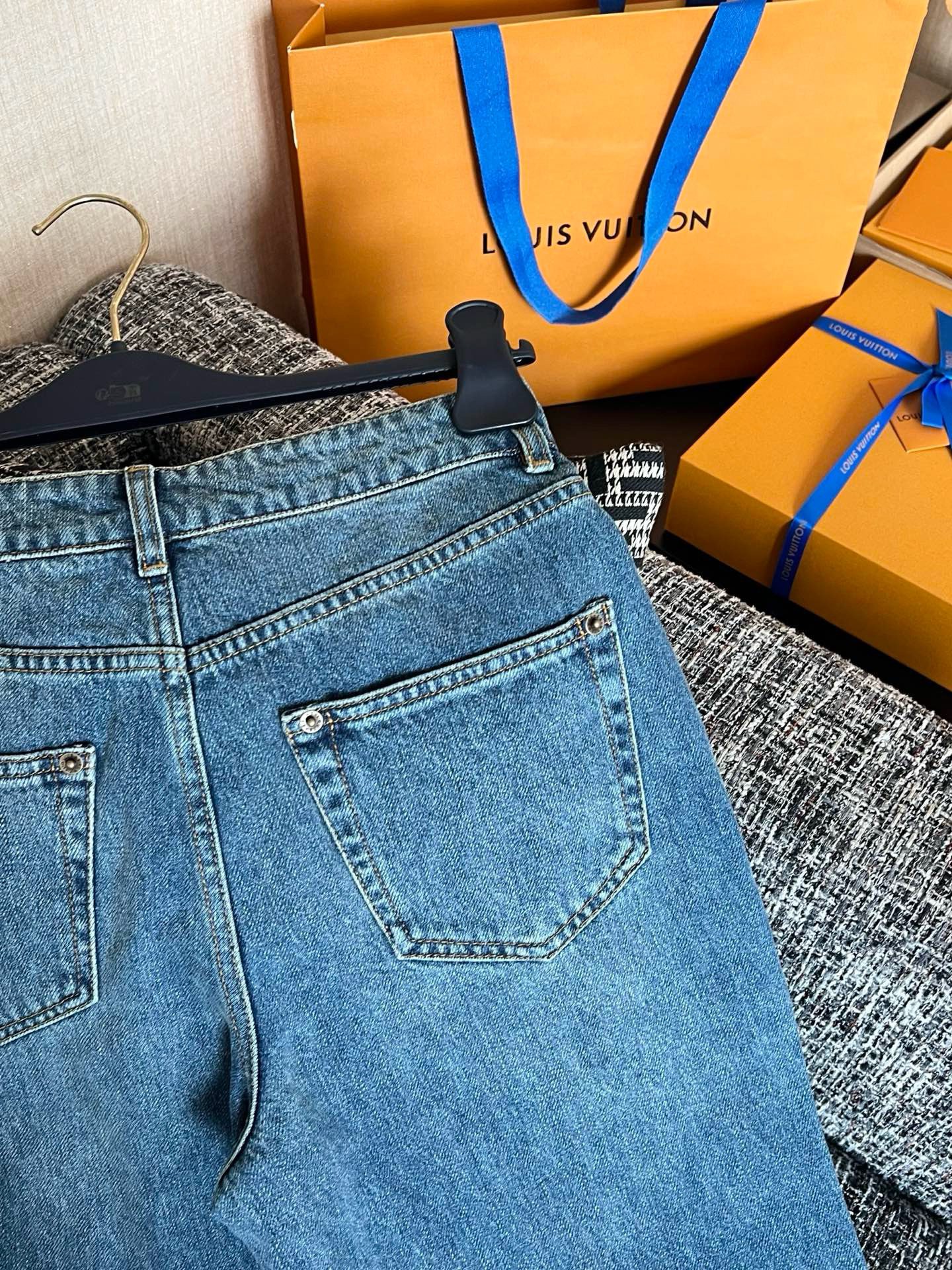 Louis Vuitton Jeans view 8