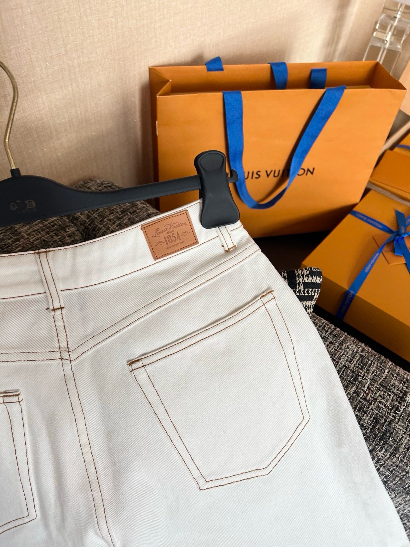 Louis Vuitton Jeans view 7