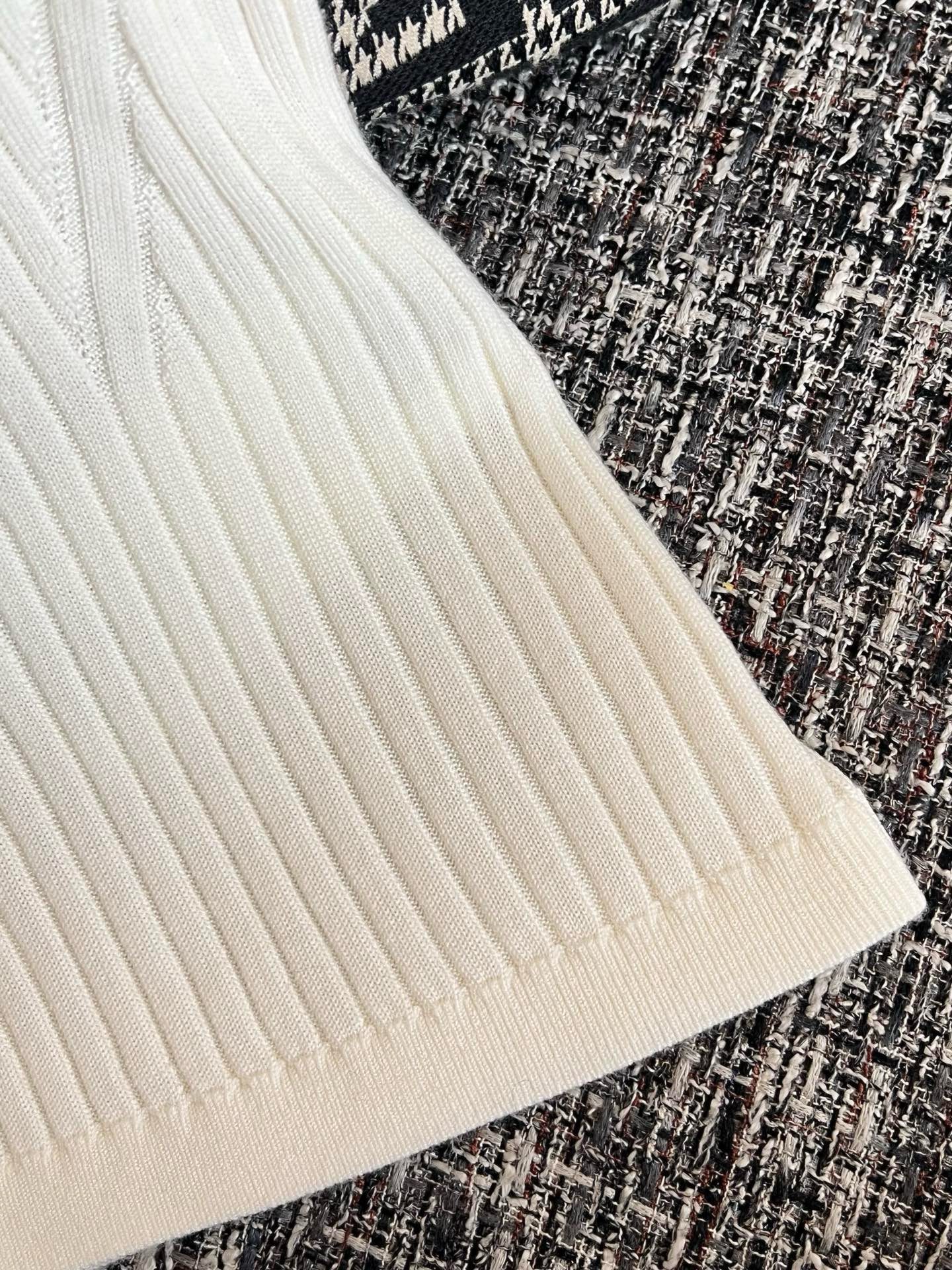 Louis Vuitton Knitted short-sleeved shirt view 7