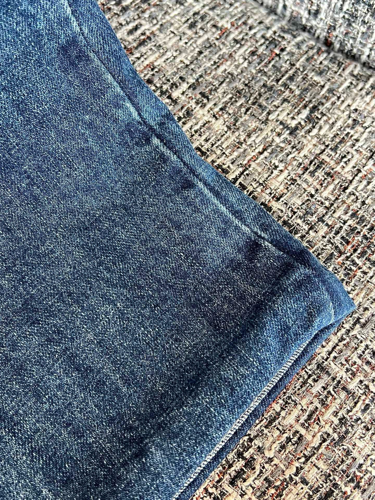 Louis Vuitton Jeans view 8