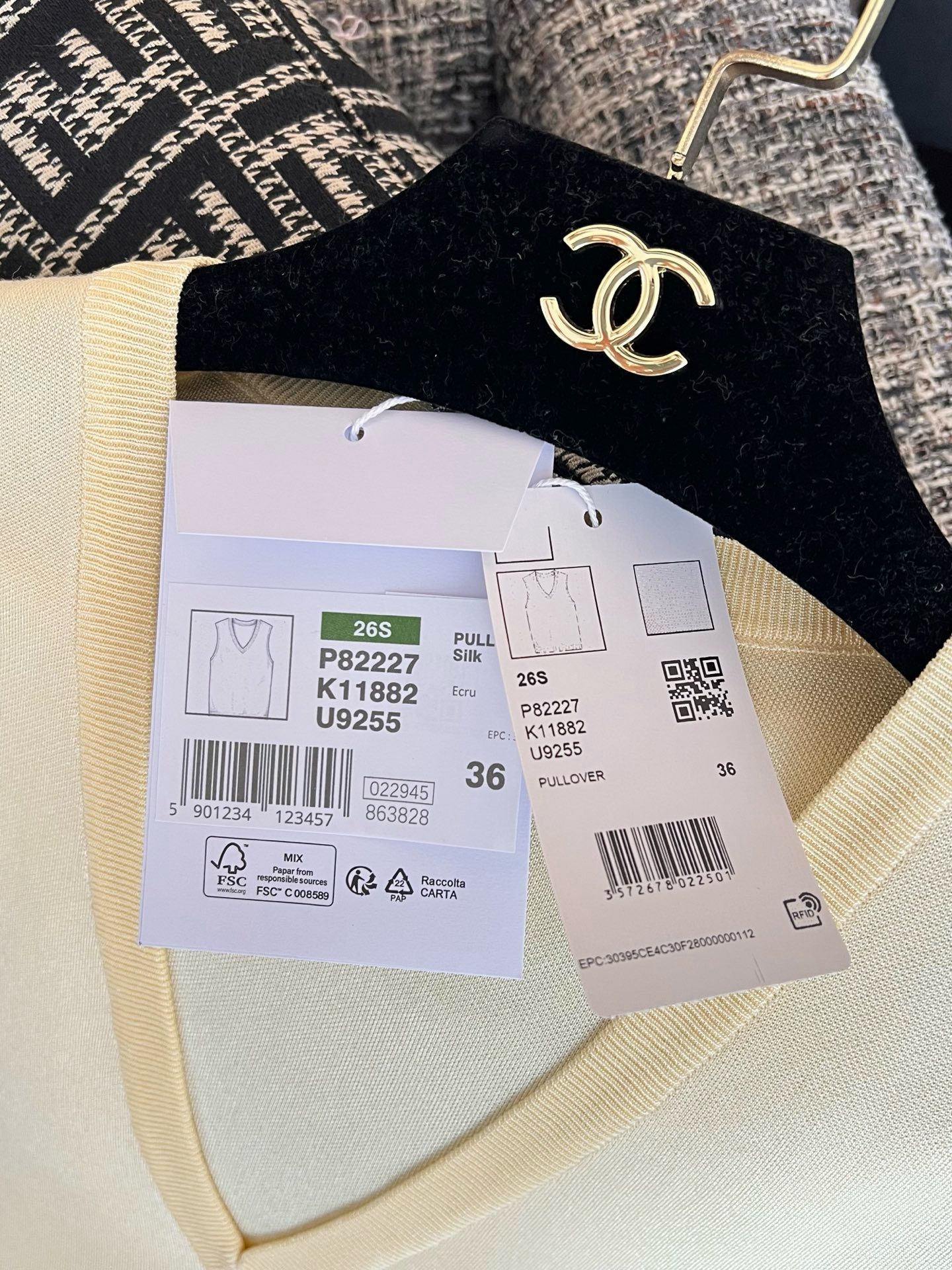 Chanel Vest view 9