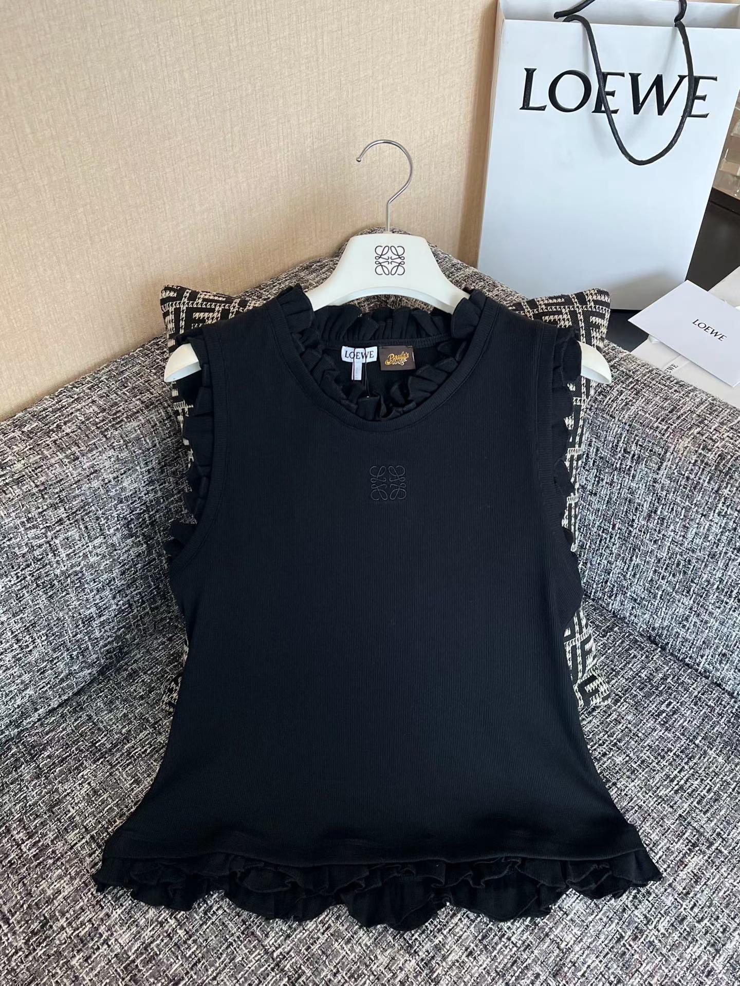 Loewe Vest view 10