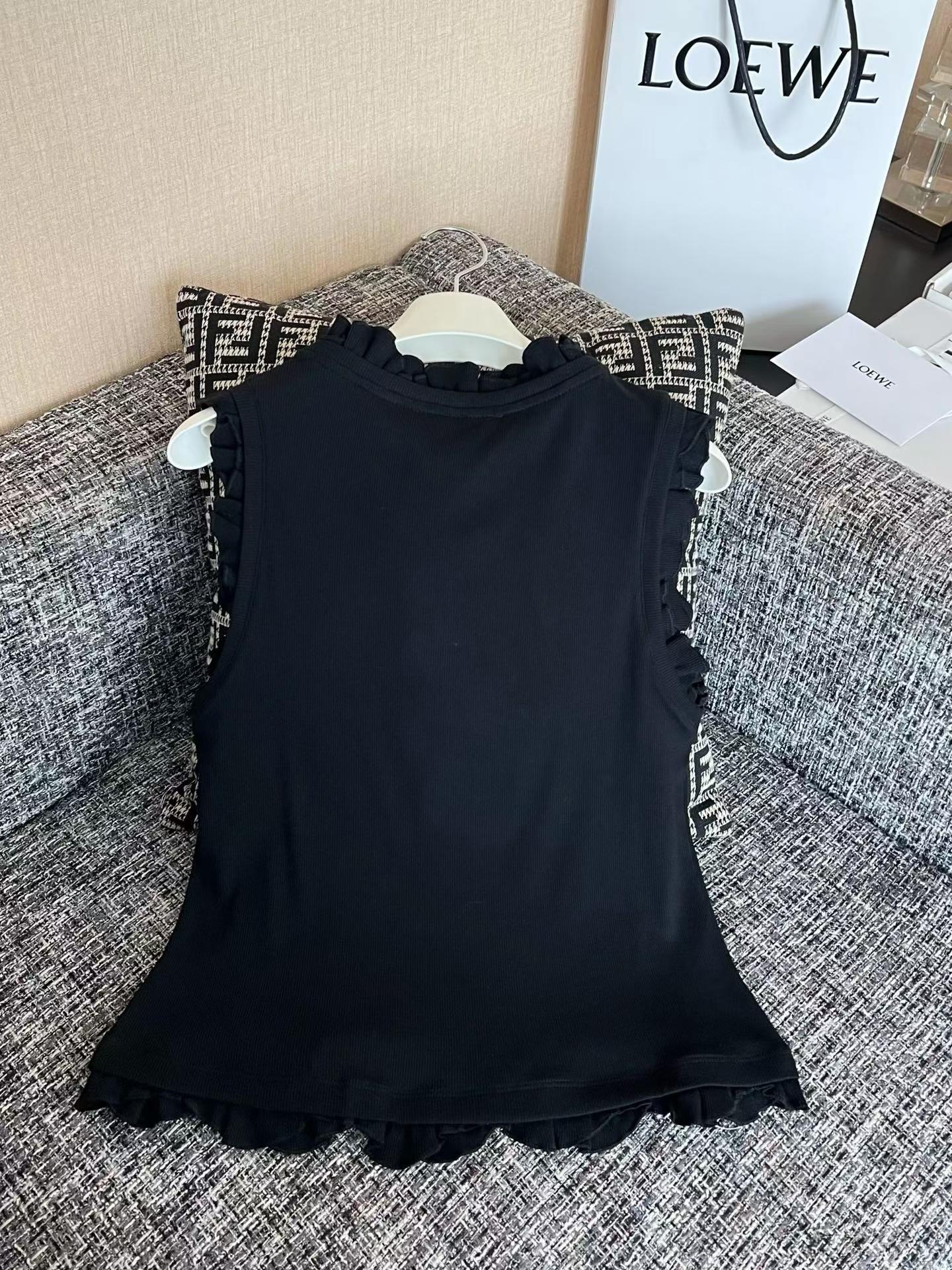 Loewe Vest view 11