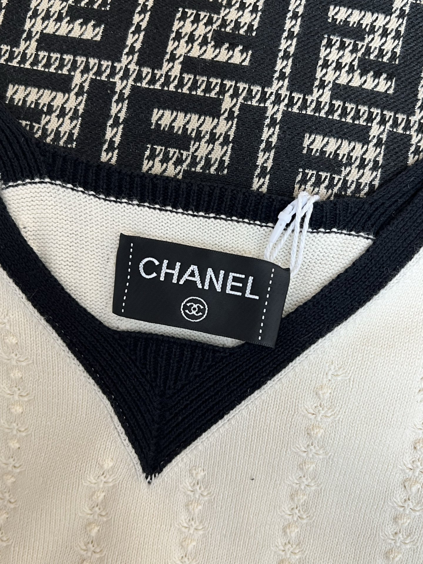 Chanel Vest view 5