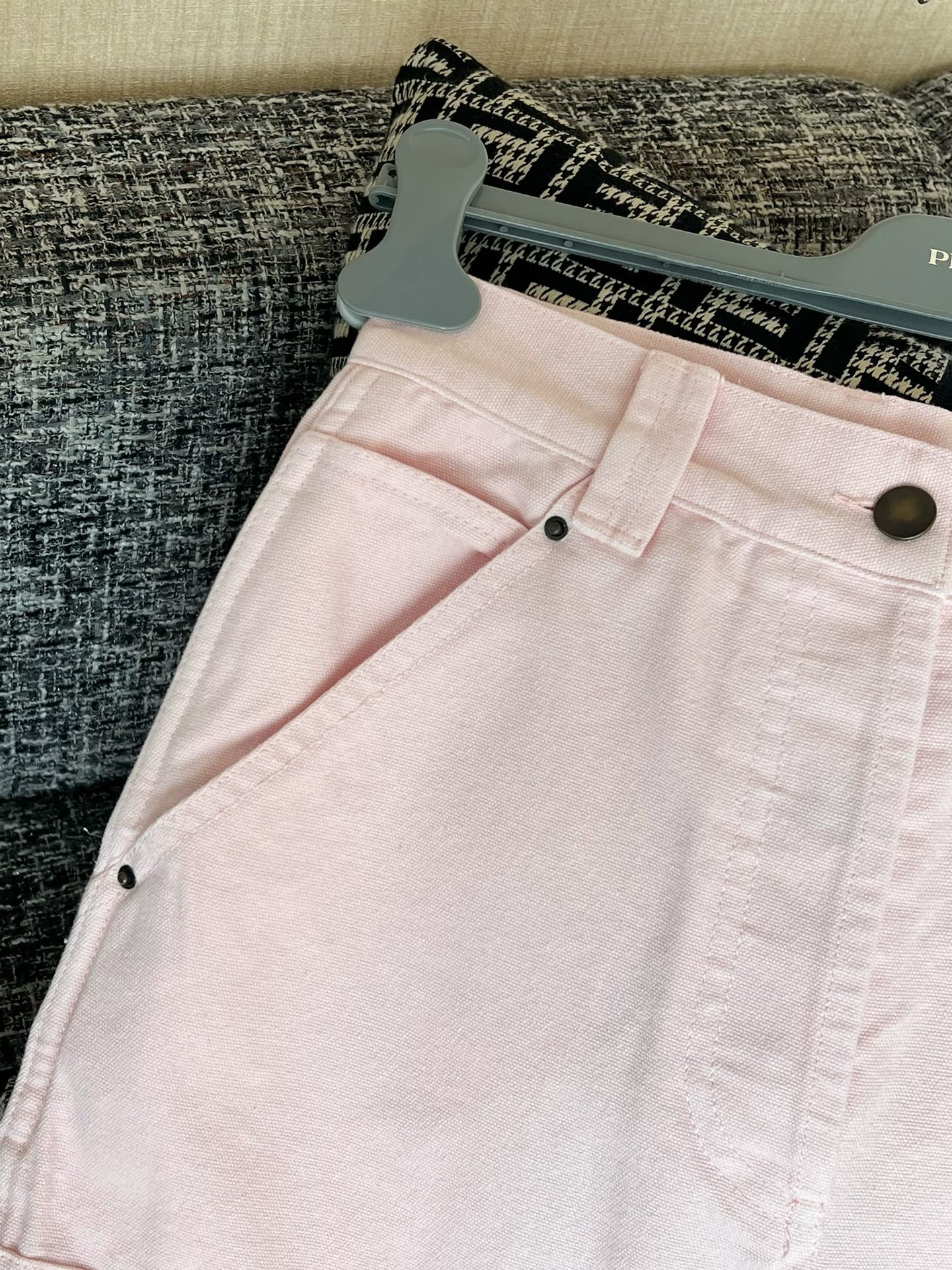 Prada 26 New jeans view 4