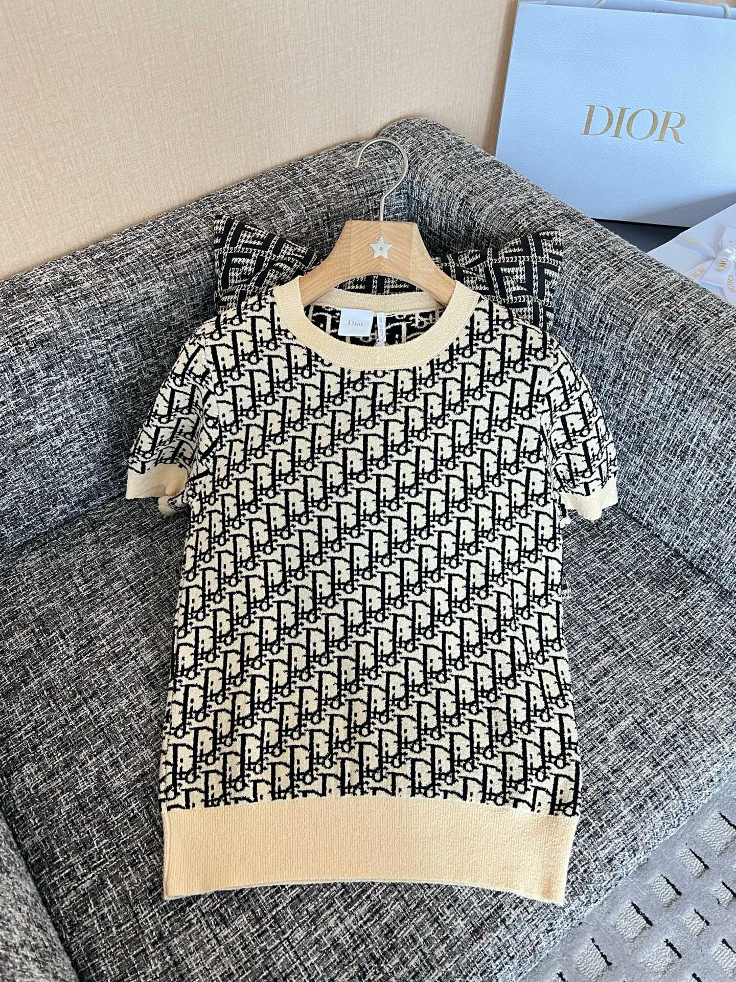 Dior Short sleeve knitwear view 2