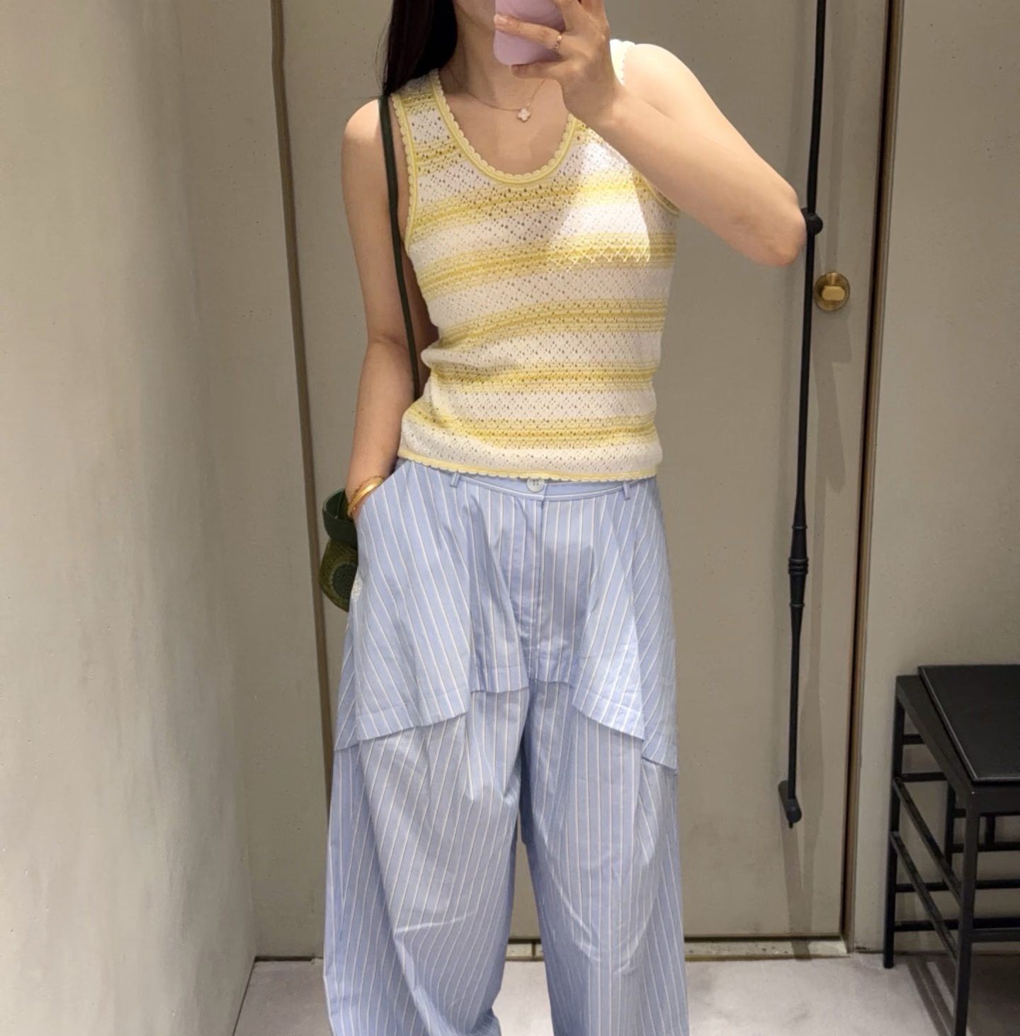 Loewe Vest view 1