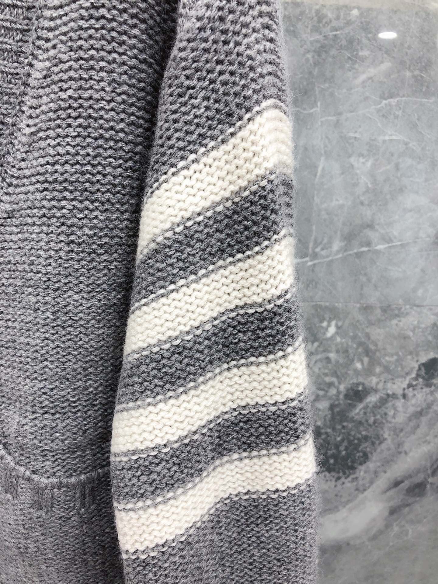 Thom Browne Knitted cardigan view 5