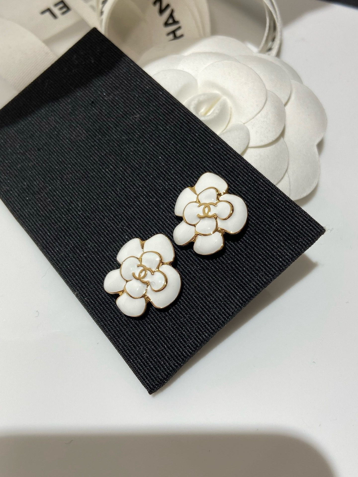 Chanel Earrings view 10