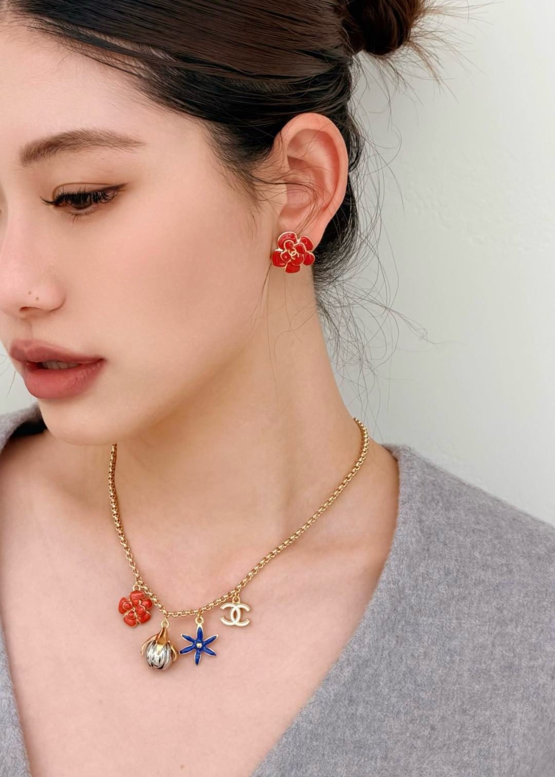 Chanel Earrings view 11
