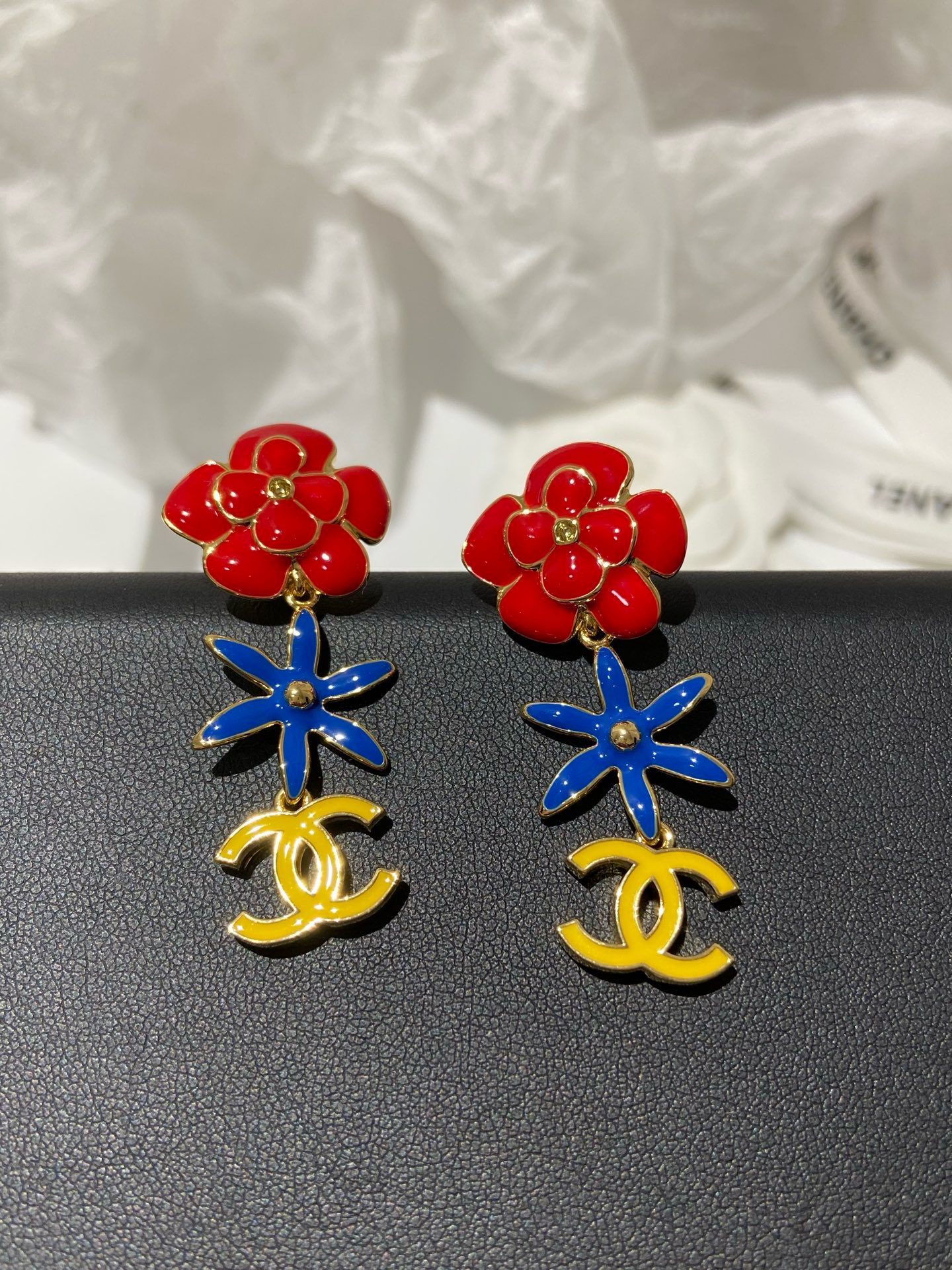 Chanel Earrings view 3