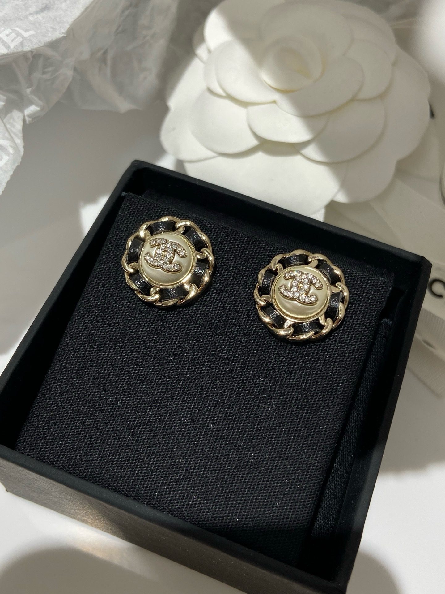 Chanel Earrings view 3