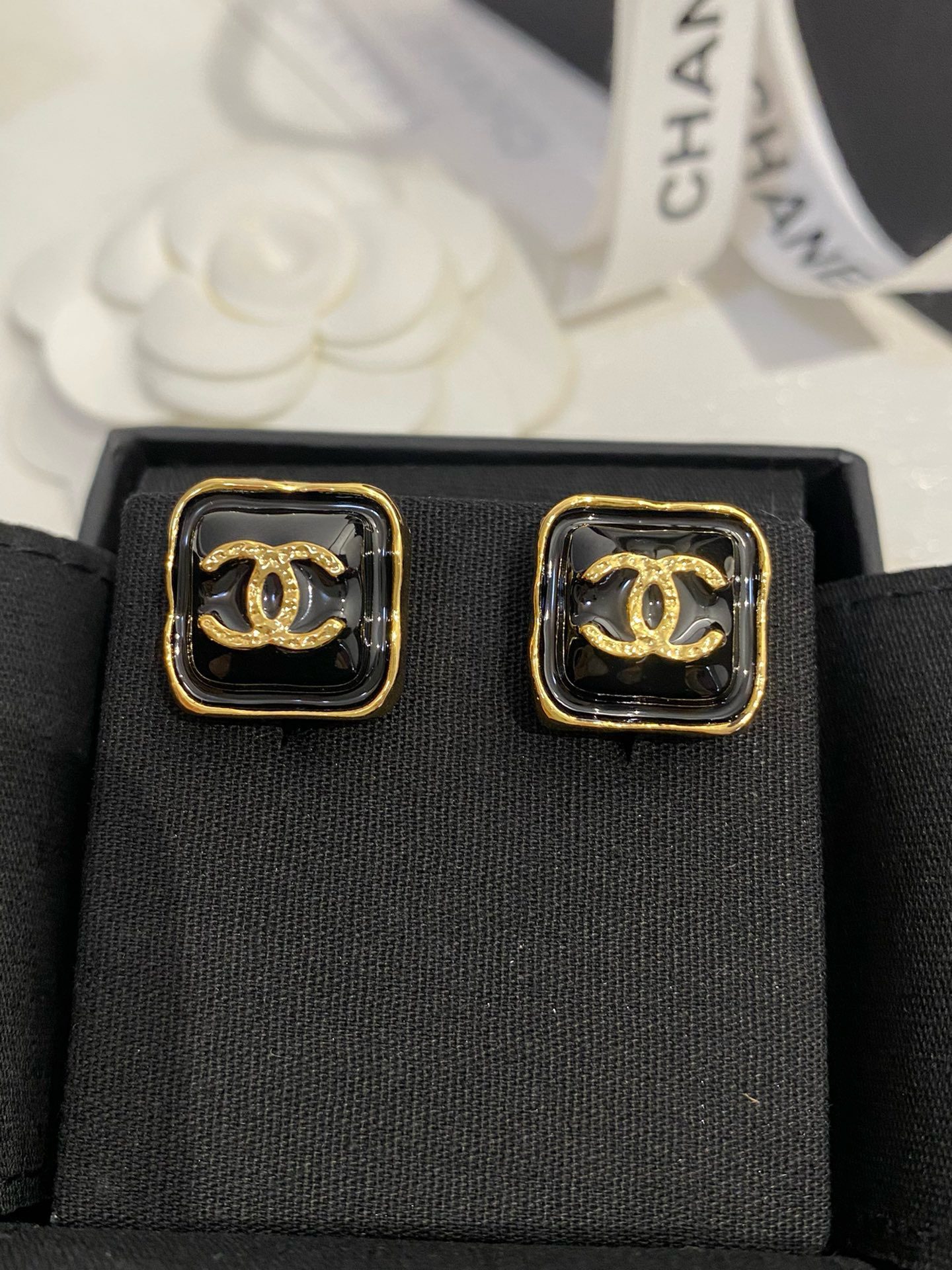 Chanel Earrings view 4