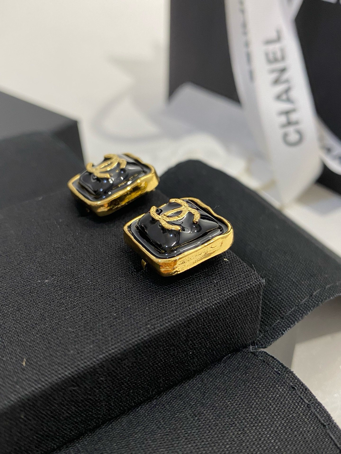 Chanel Earrings view 8