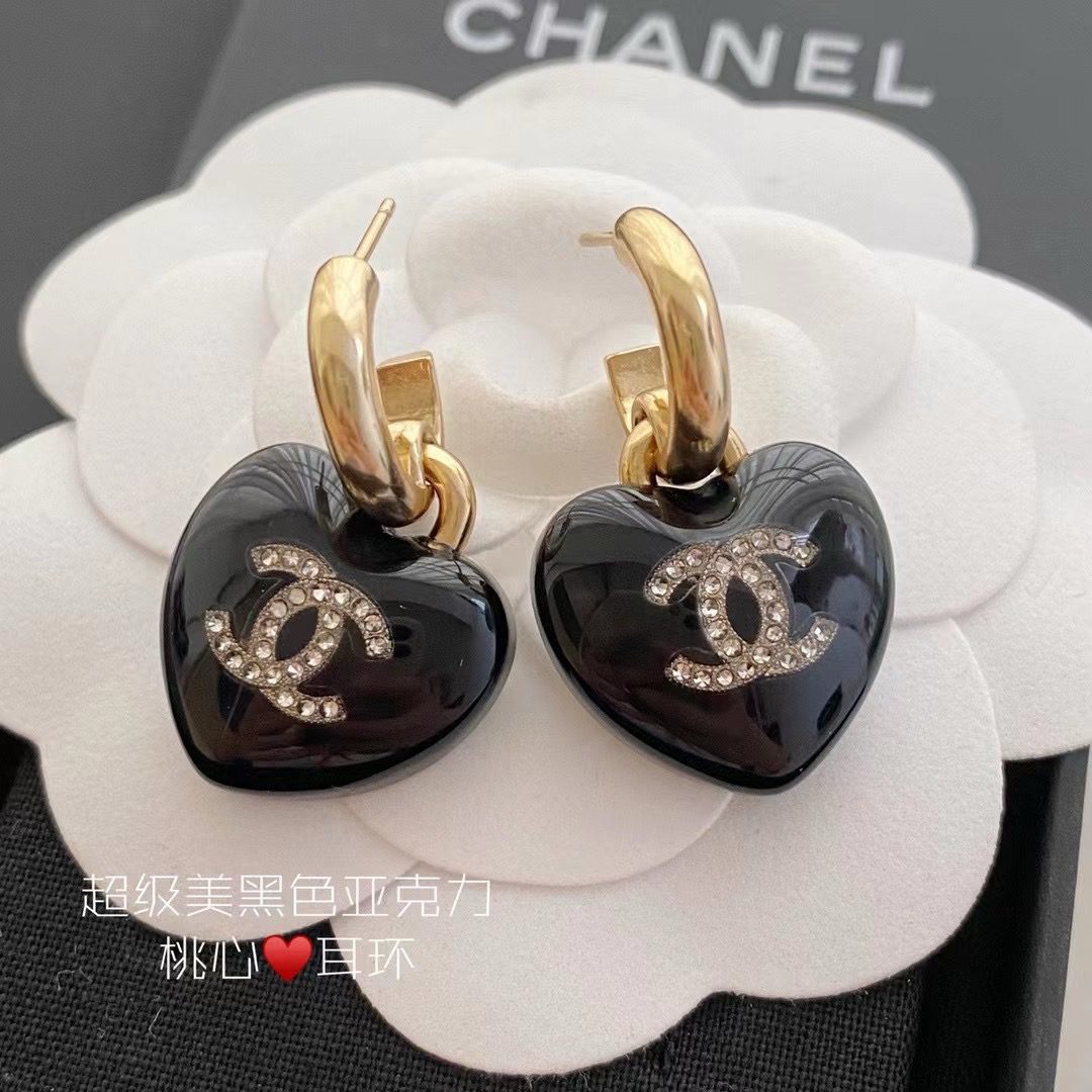 Chanel Earrings view 3