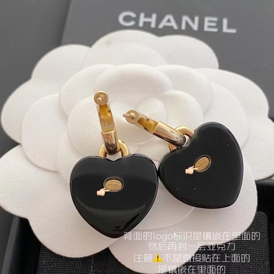Chanel Earrings view 8