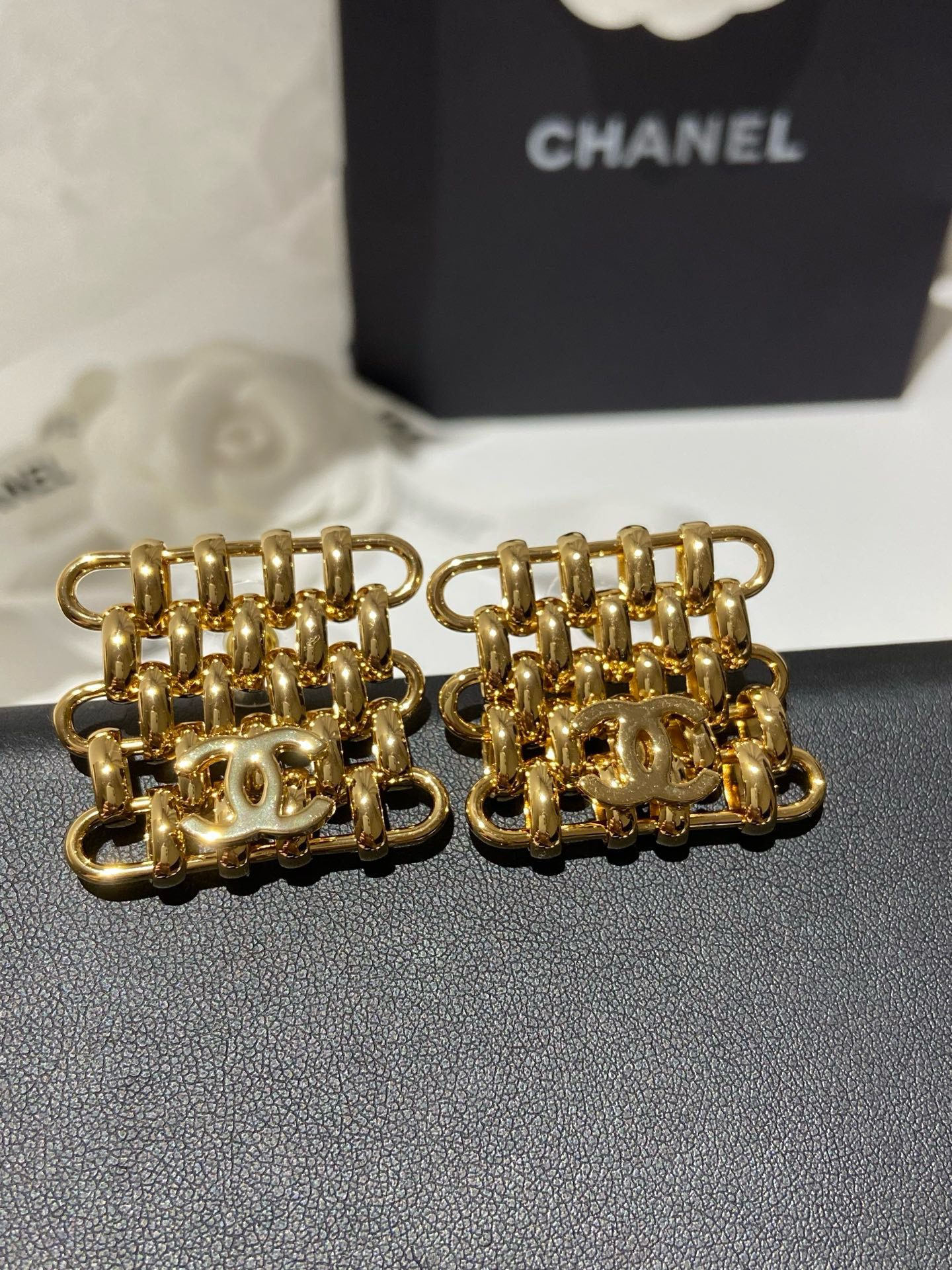 Chanel Earrings view 9