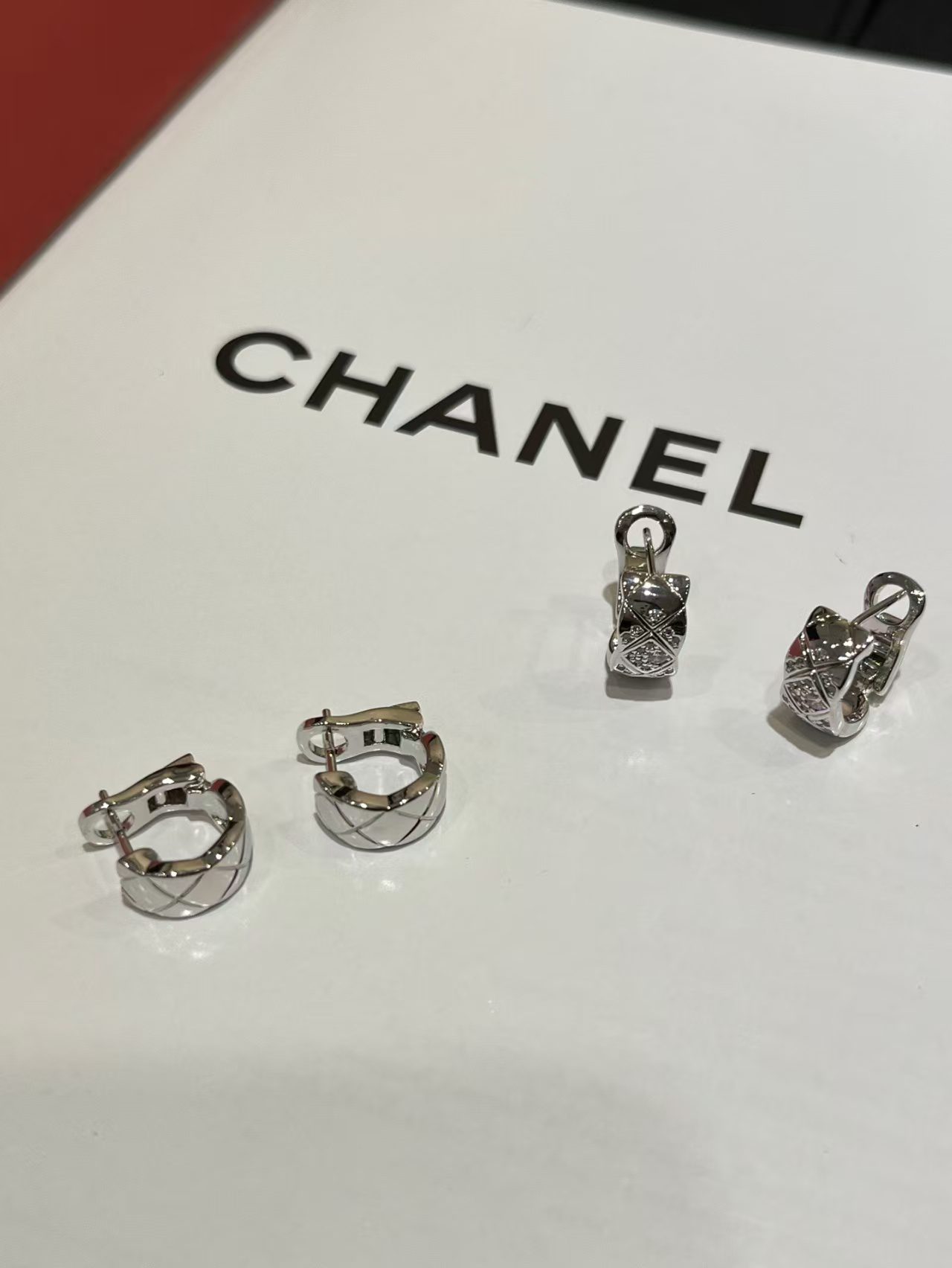 Chanel COCO Earrings view 4