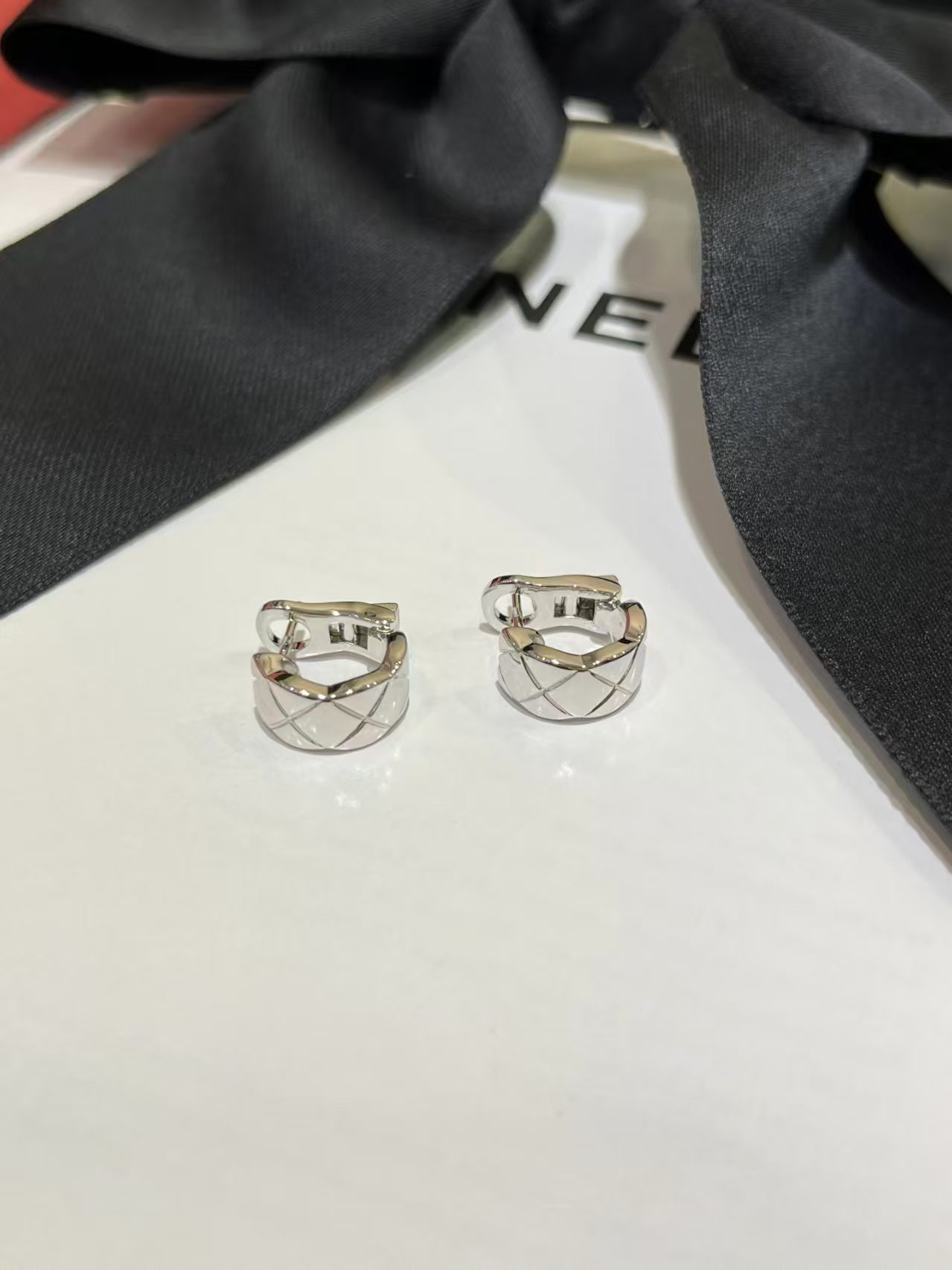 Chanel COCO Earrings view 7