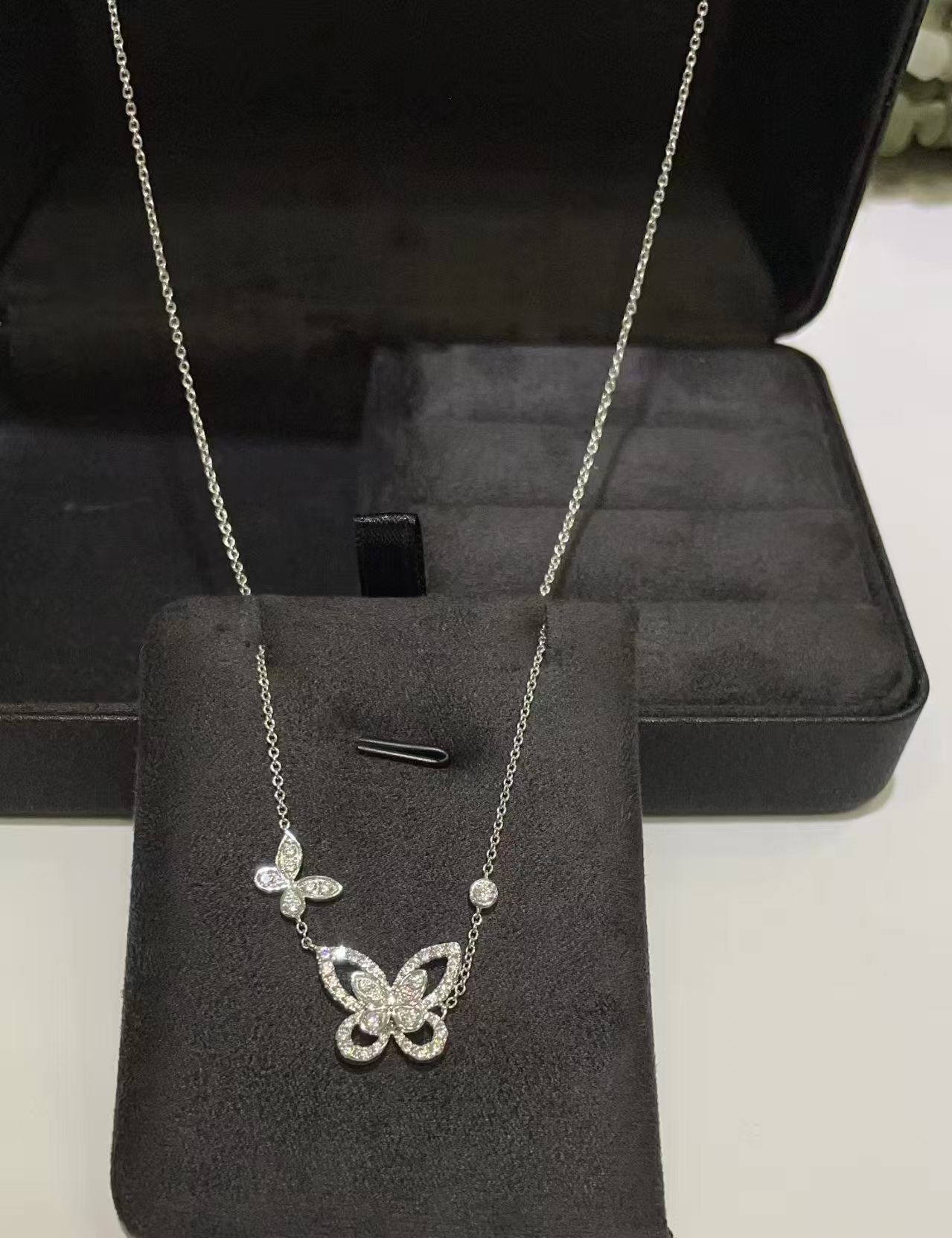 Graff Butterfly necklace view 6