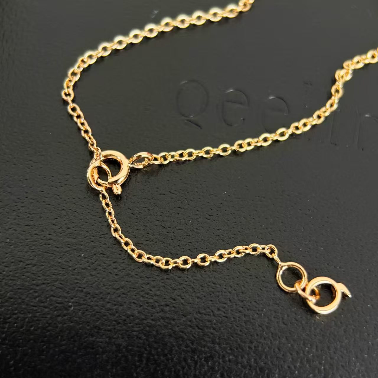 Qeelin Gourd necklace view 5