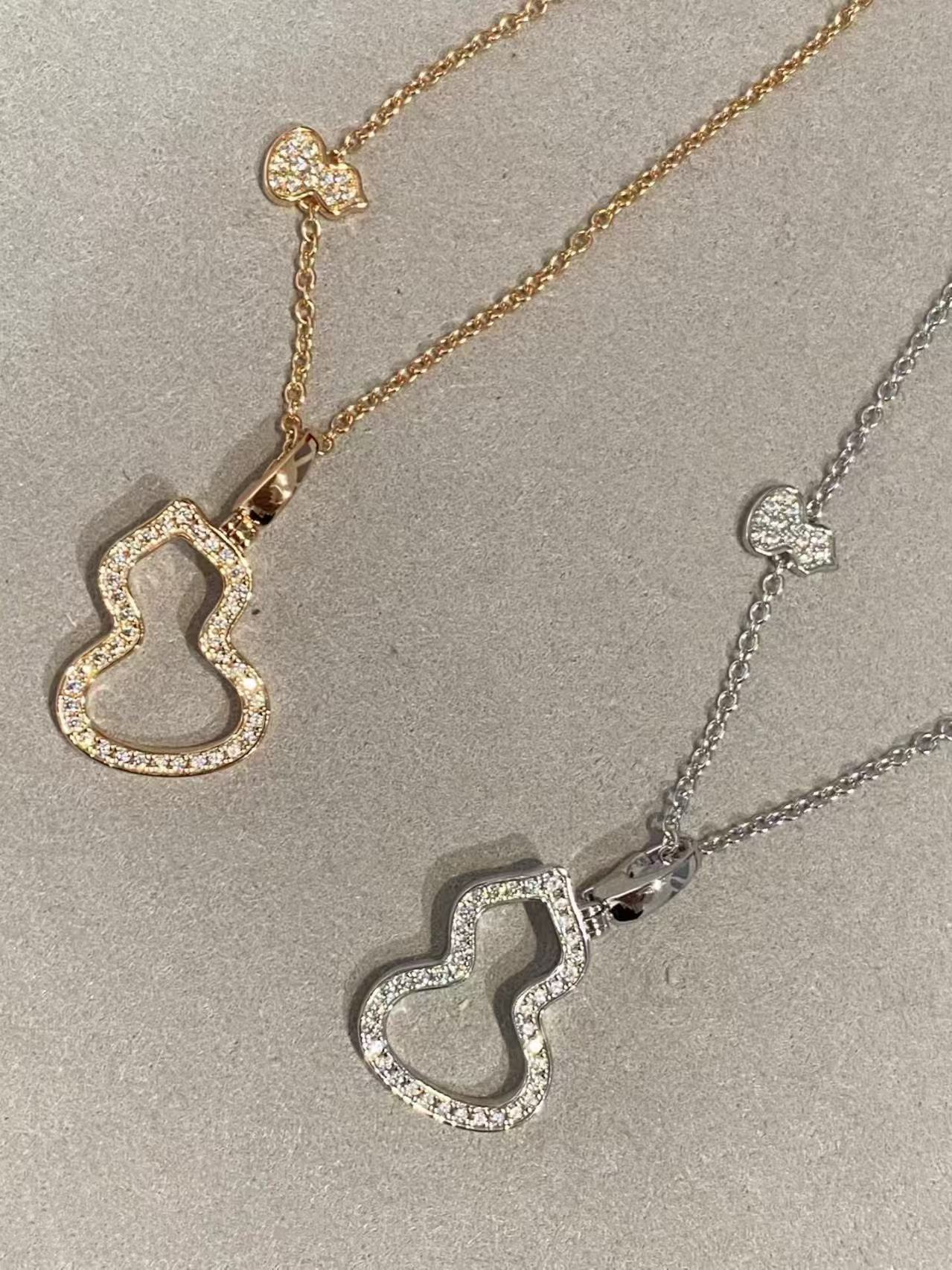 Qeelin Gourd necklace view 8
