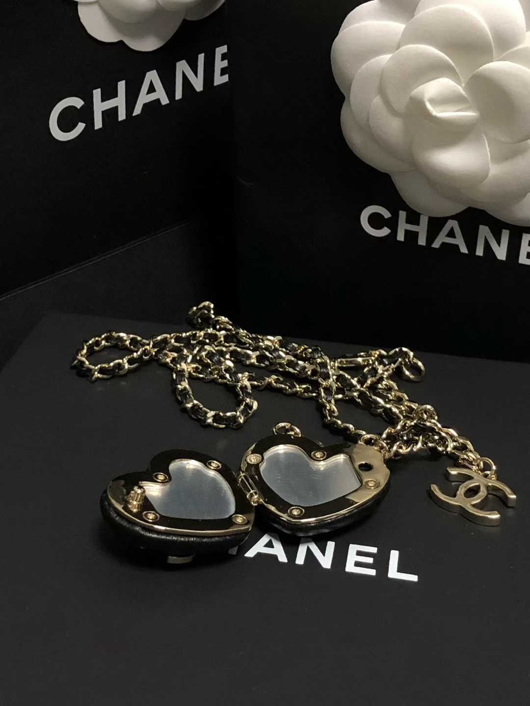 Chanel Necklace view 6