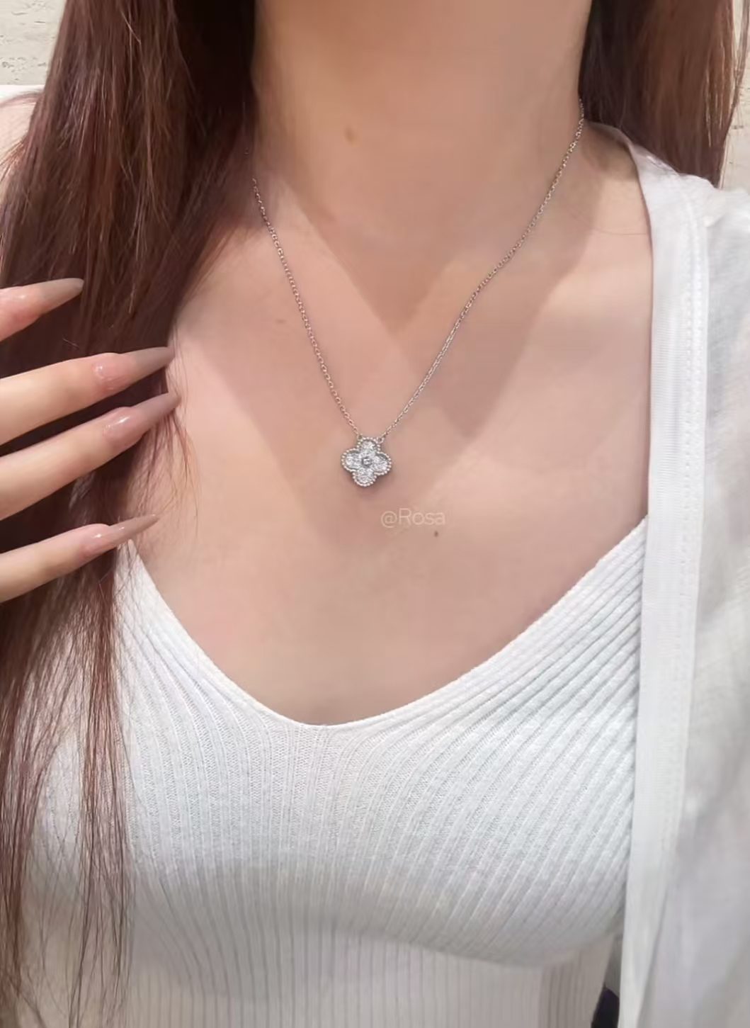 Van Cleef & Arpels Necklace view 1
