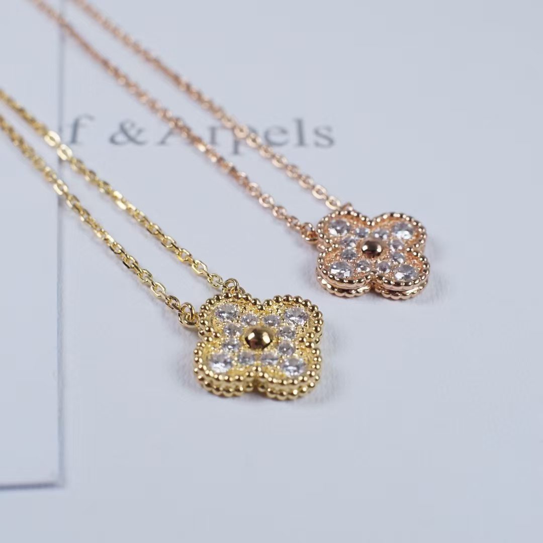 Van Cleef & Arpels Necklace view 6